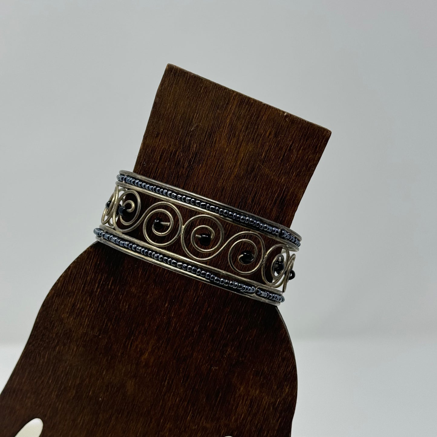 Vintage Silver & Black Beaded Bracelet with Swirl Design - Trendy Boho Fashion Jewelry