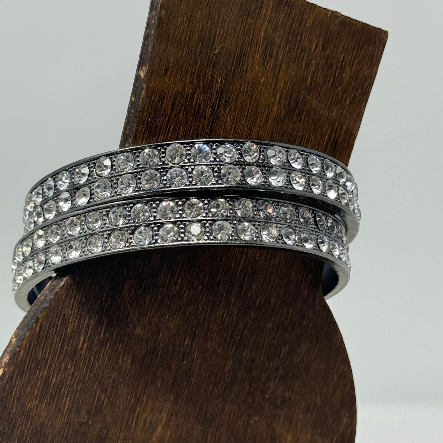 Bracelet Classic Silver Tone Rhinestone Inlay Metal Bangle Set 7.75 in Costume Jewelry