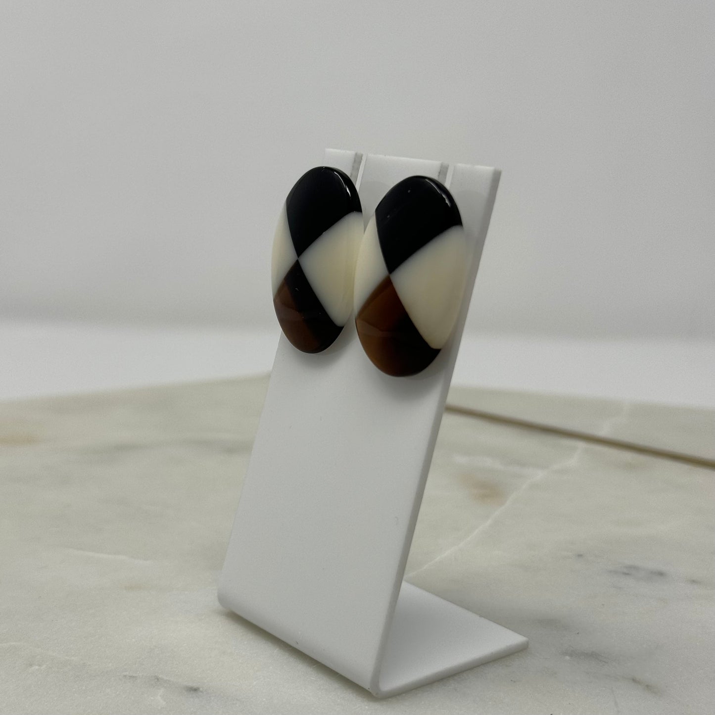 Vintage Oval Split Design Post Earrings