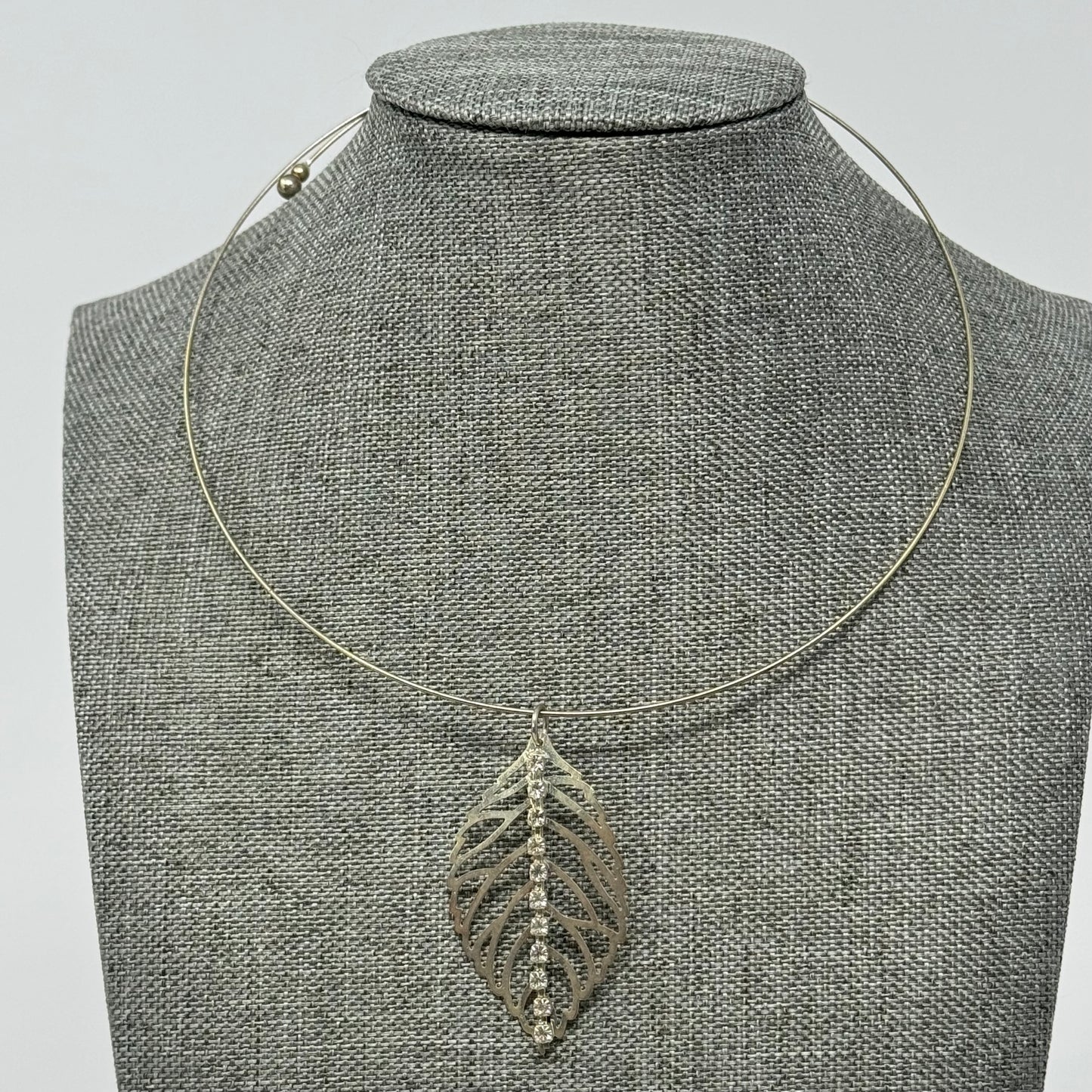 Necklace Collar Statement Silver Tone Leaf Pendant Cable Chain 16”