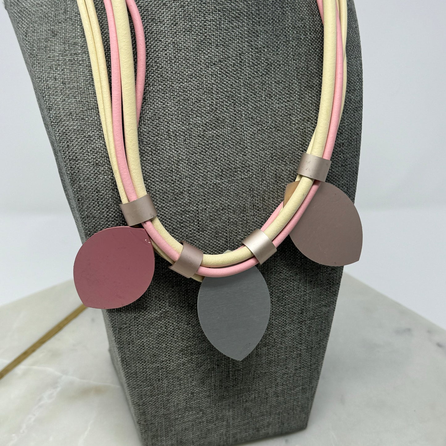 Womens Necklace Statement Metal Leaf Pendants Pink Cord 18 in Magnet Clasp