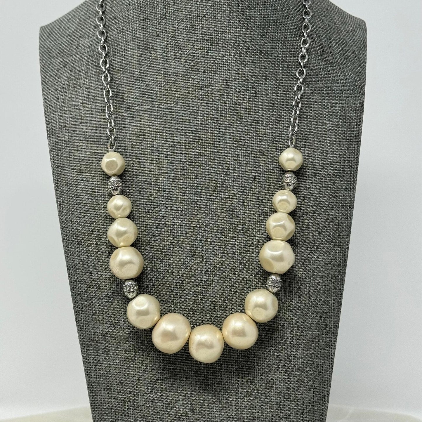 Lia Sophia Necklace Silver Chain Graduated Off White Pearl Rhinestone Accent 18”