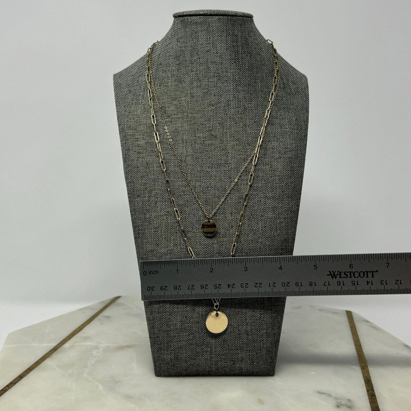 Gold Chain Layered Necklace Minimal Simple Shiny Elegant Sleek Round Pendant
