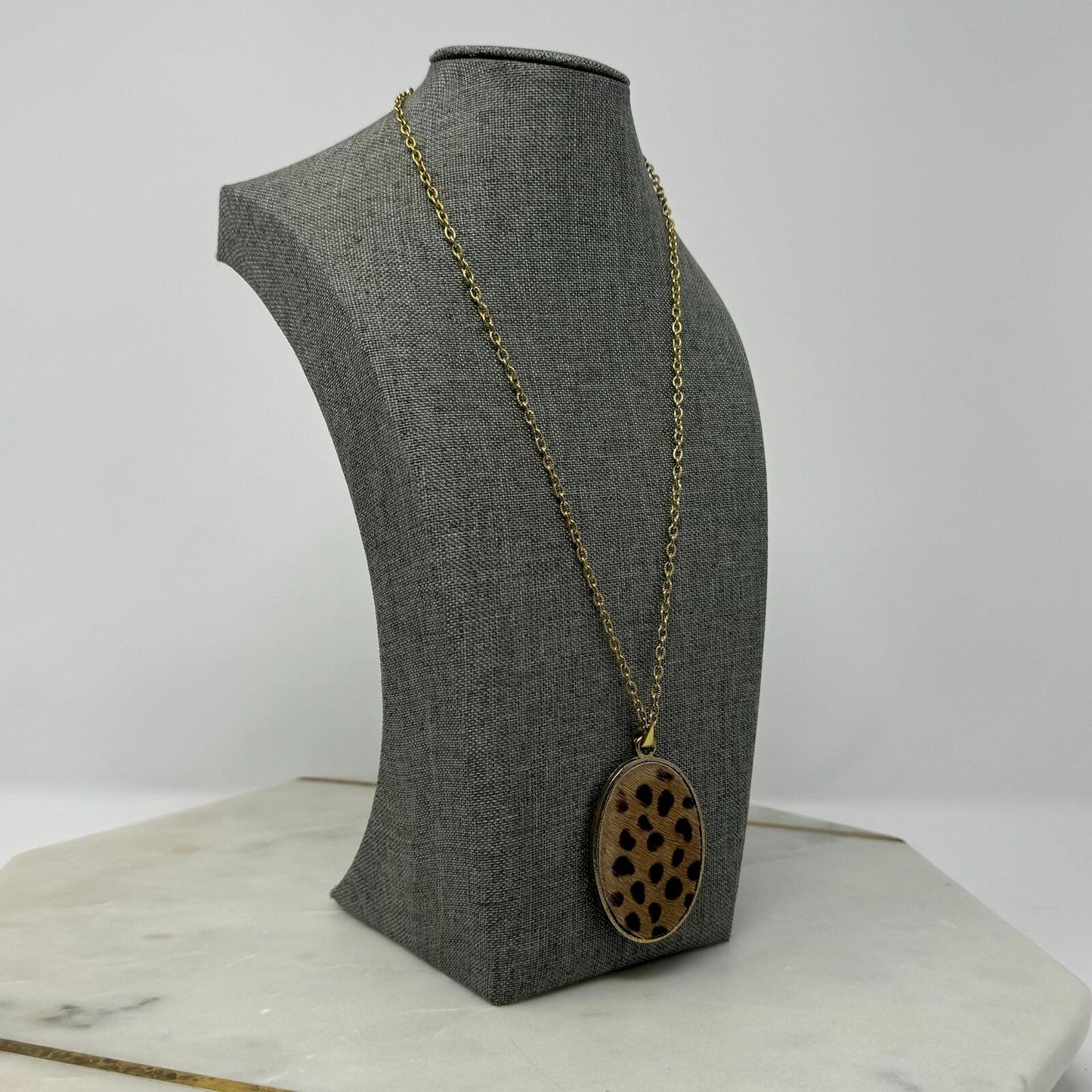 Gold Chain Oval Fur Pendant Necklace Leopard Print Minimal Boho Simple 21”