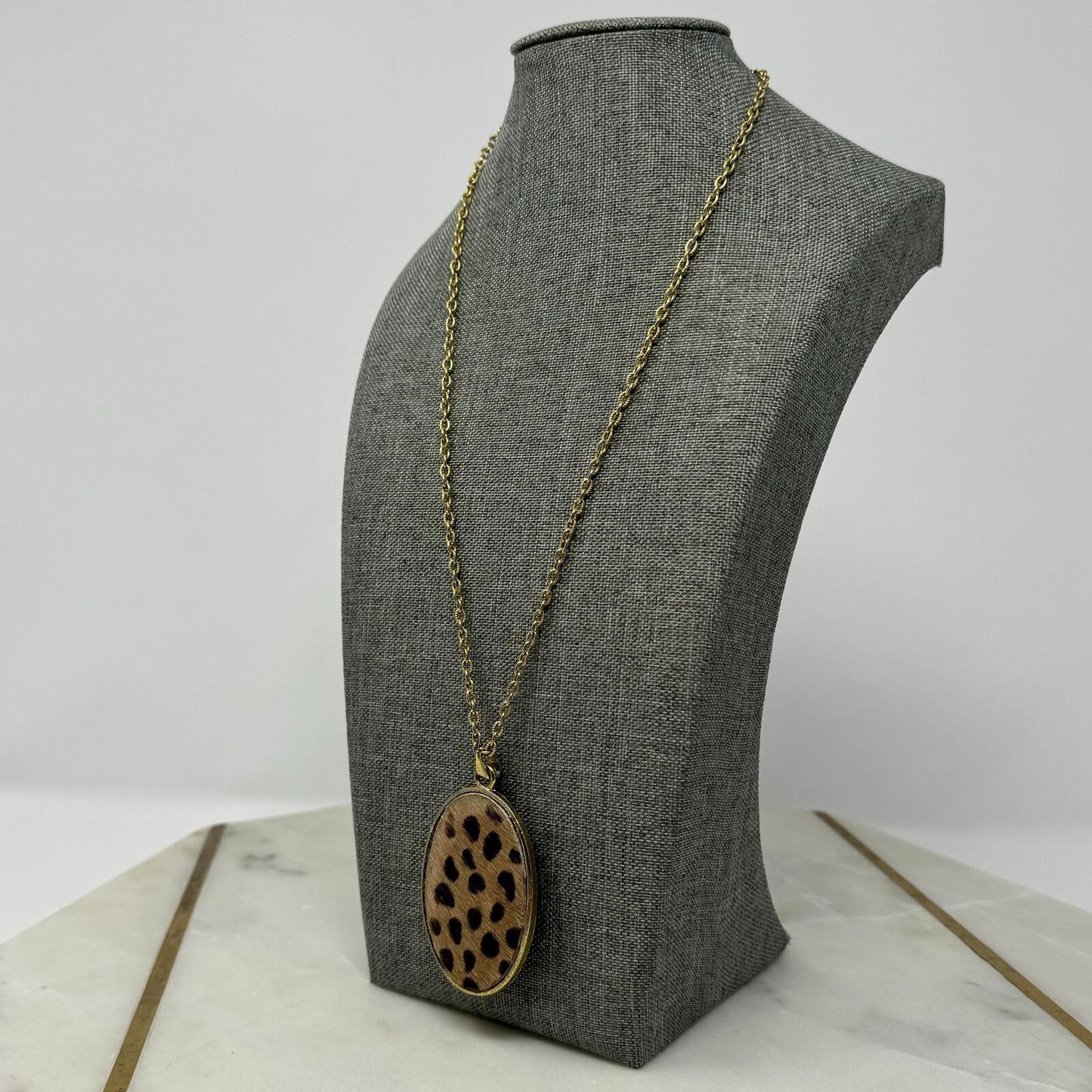 Gold Chain Oval Fur Pendant Necklace Leopard Print Minimal Boho Simple 21”