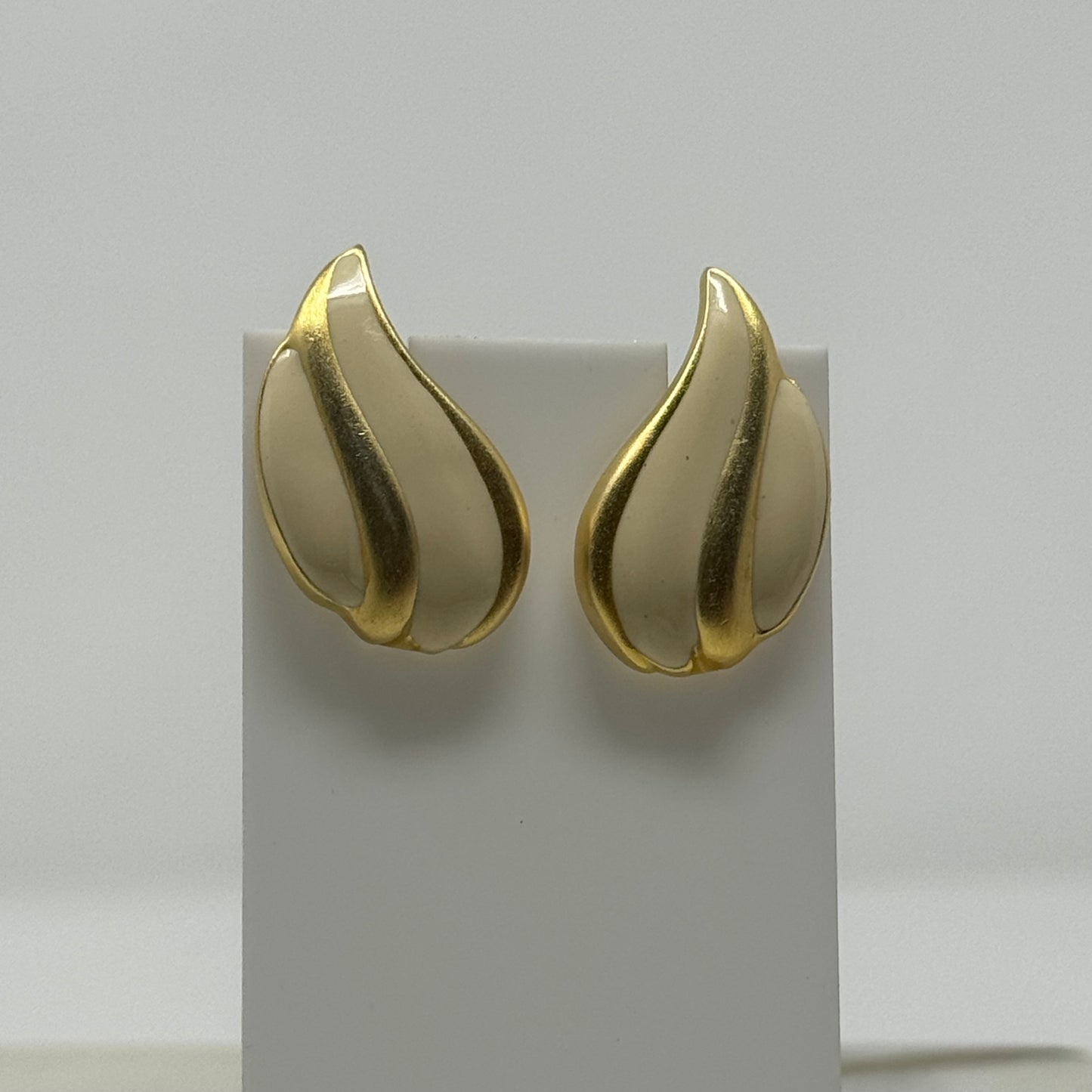 Vintage Gold & Cream Enamel Teardrop Earrings