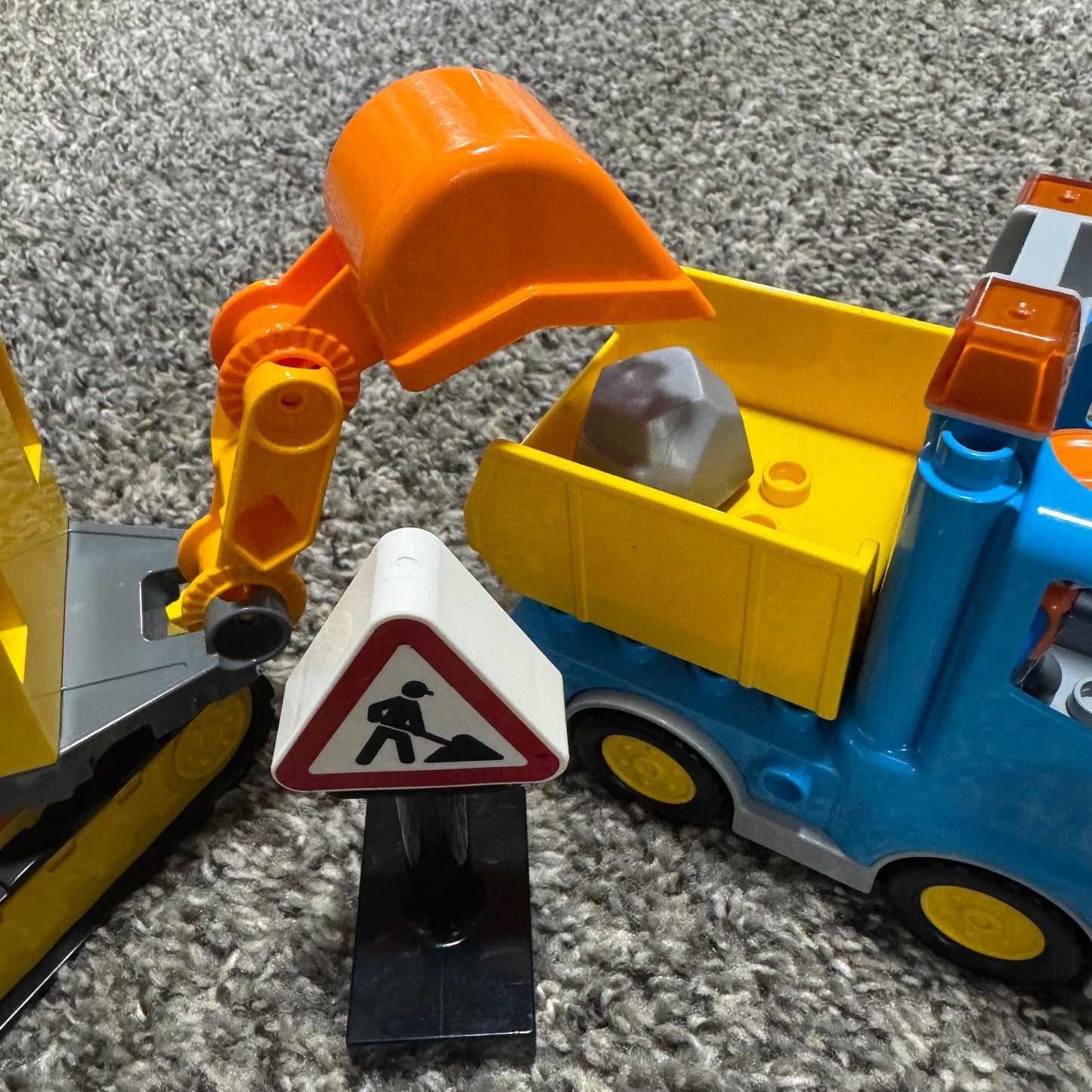 Duplo Lego Construction Vehicles Figures & Accessories
