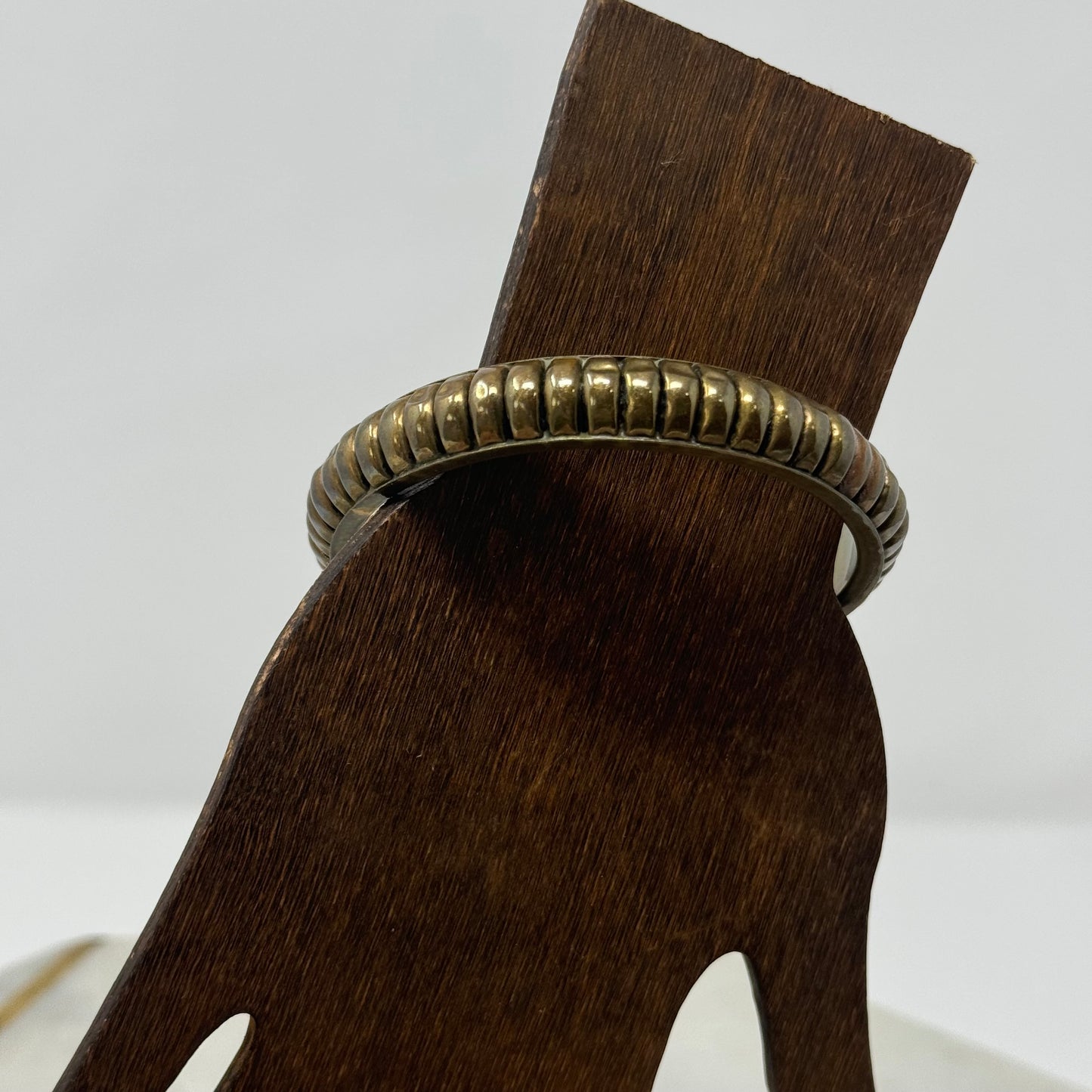 Bracelet Boho Southwest Brass Tone Metal Bangle 9 in Costume Jewelry