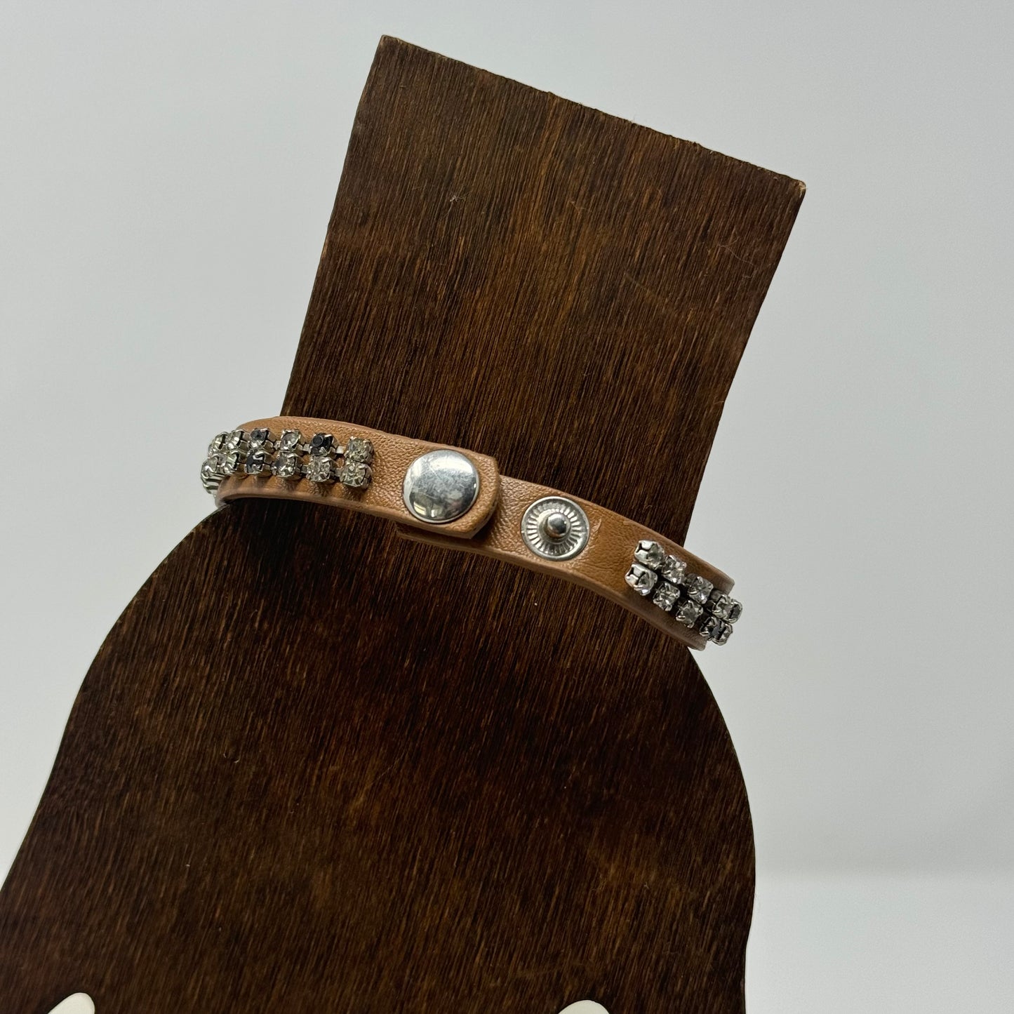 Bracelet Boho Southwest Brown Leather Rhinestone Bangle 7.75 Inch