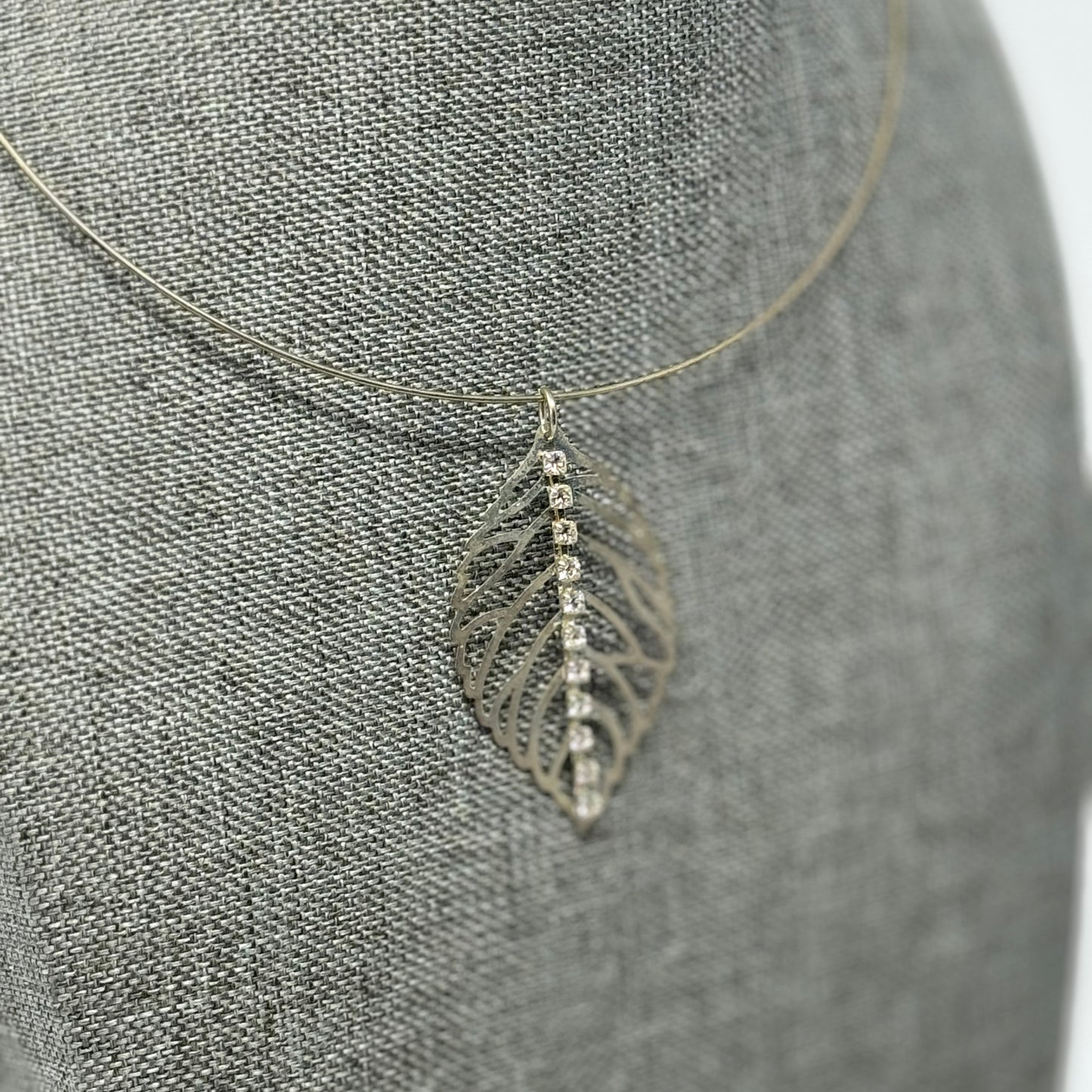 Necklace Collar Statement Silver Tone Leaf Pendant Cable Chain 16”