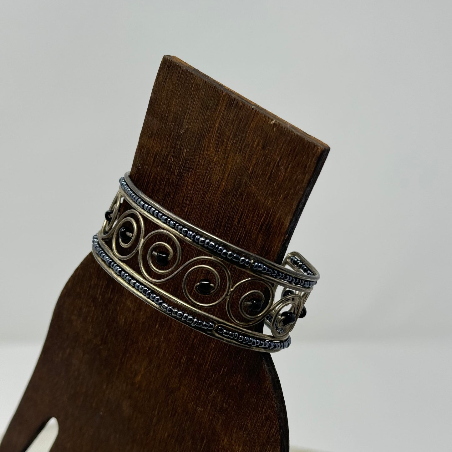 Vintage Silver & Black Beaded Bracelet with Swirl Design - Trendy Boho Fashion Jewelry