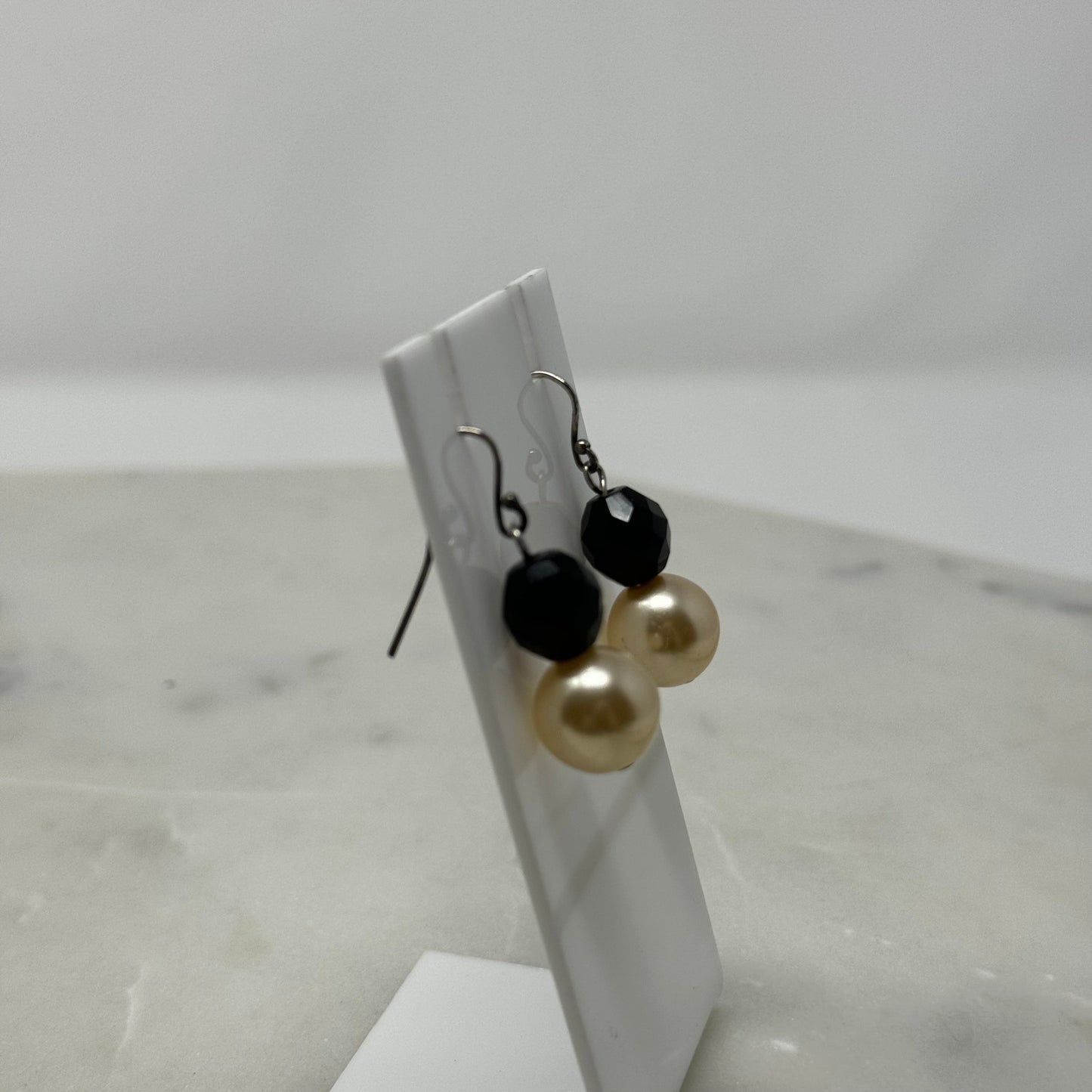 New White House Black Market Pearl Dangle Hook Earrings