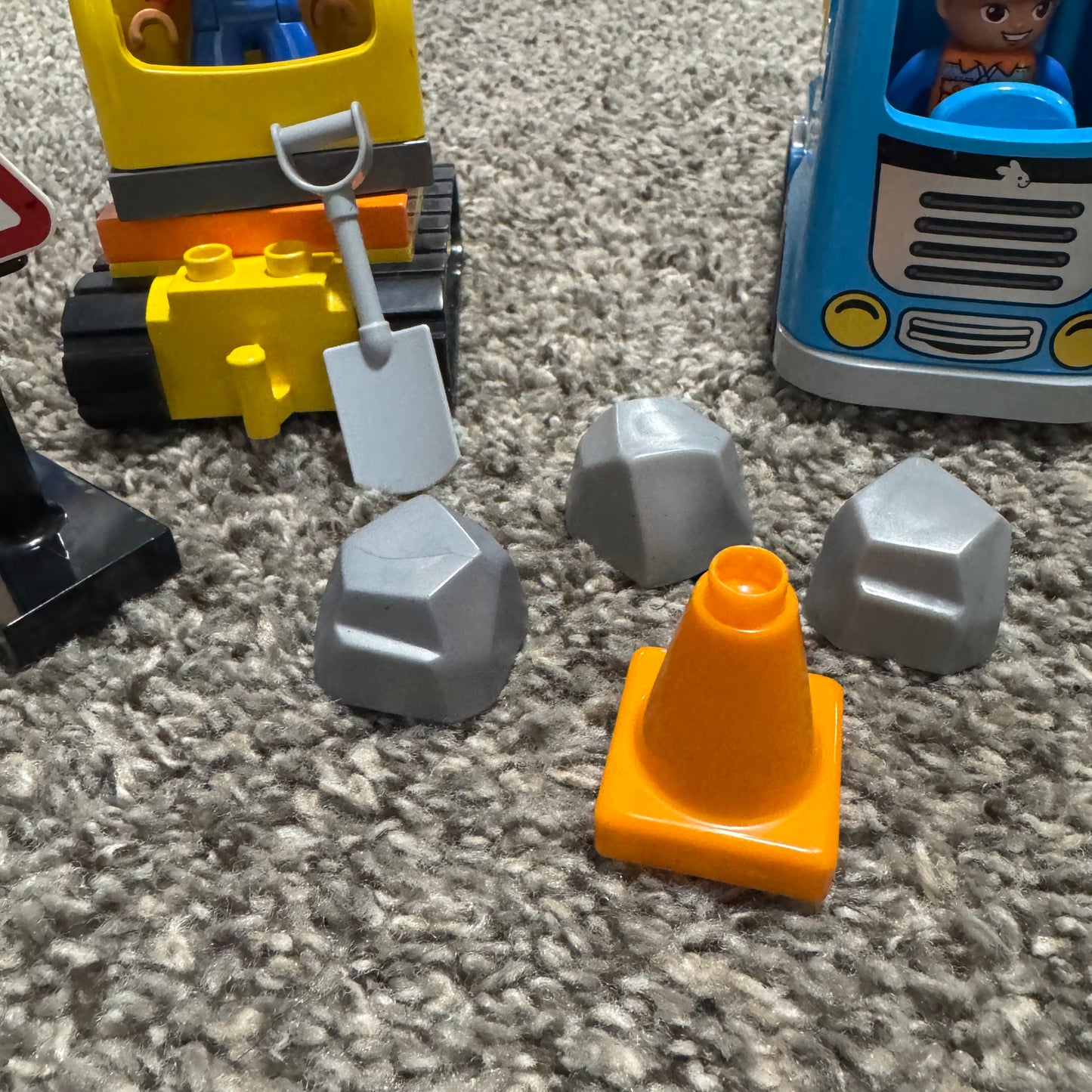 Duplo Lego Construction Vehicles Figures & Accessories