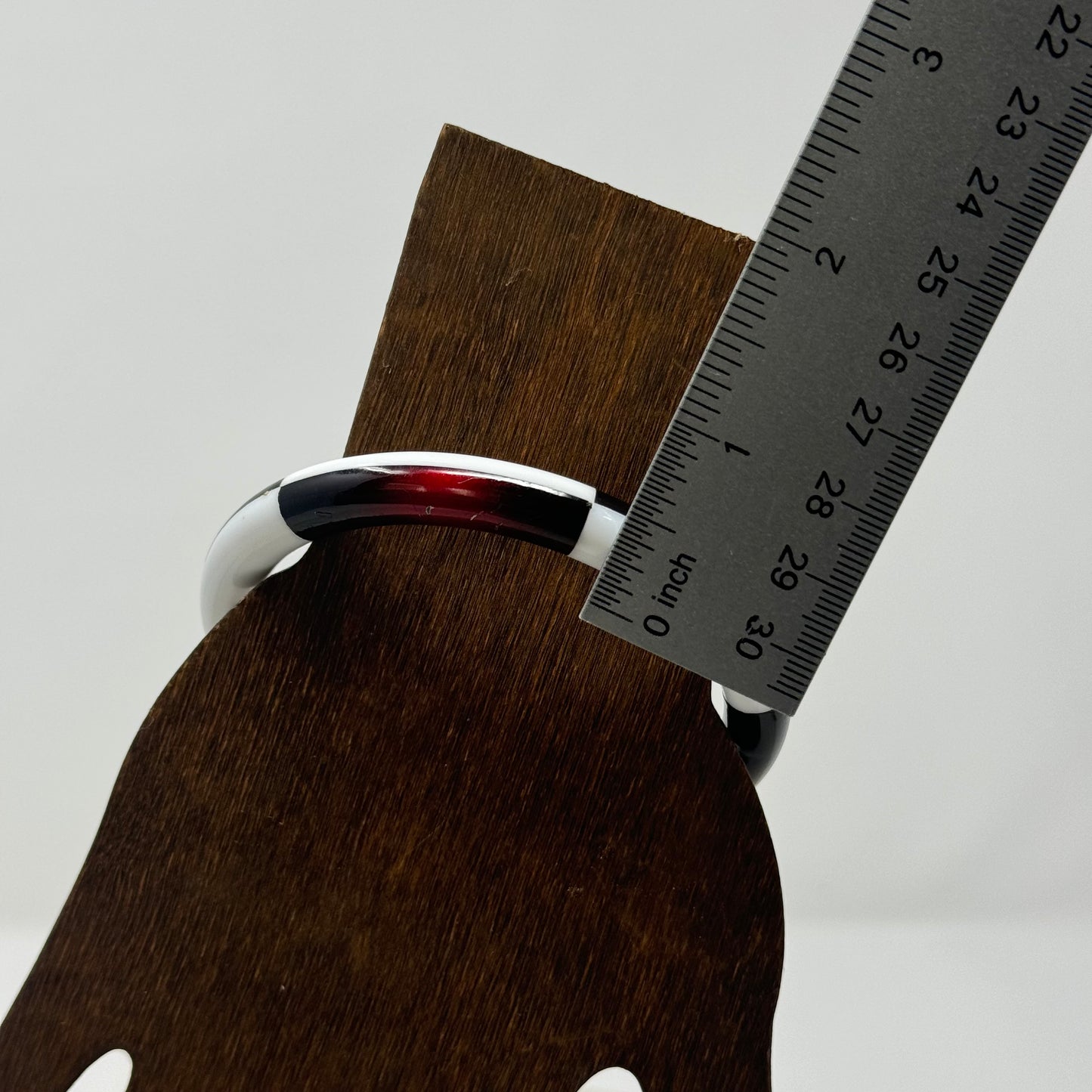 Trendy Color Block Resin Bangle Bracelet - Minimalist Red White Unique Fashion Jewelry
