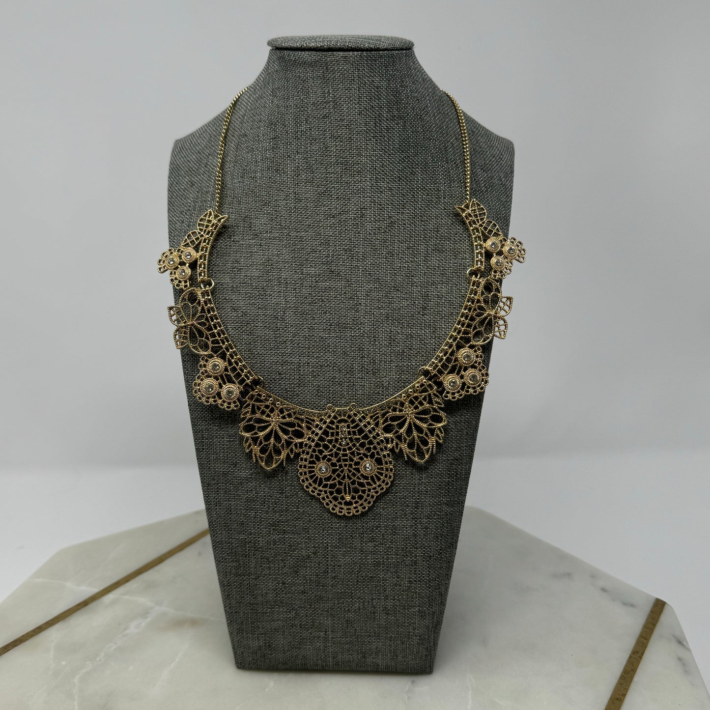 Women’s Necklace Boho Statement Intricate Metalwork Gold Tone 18 inch
