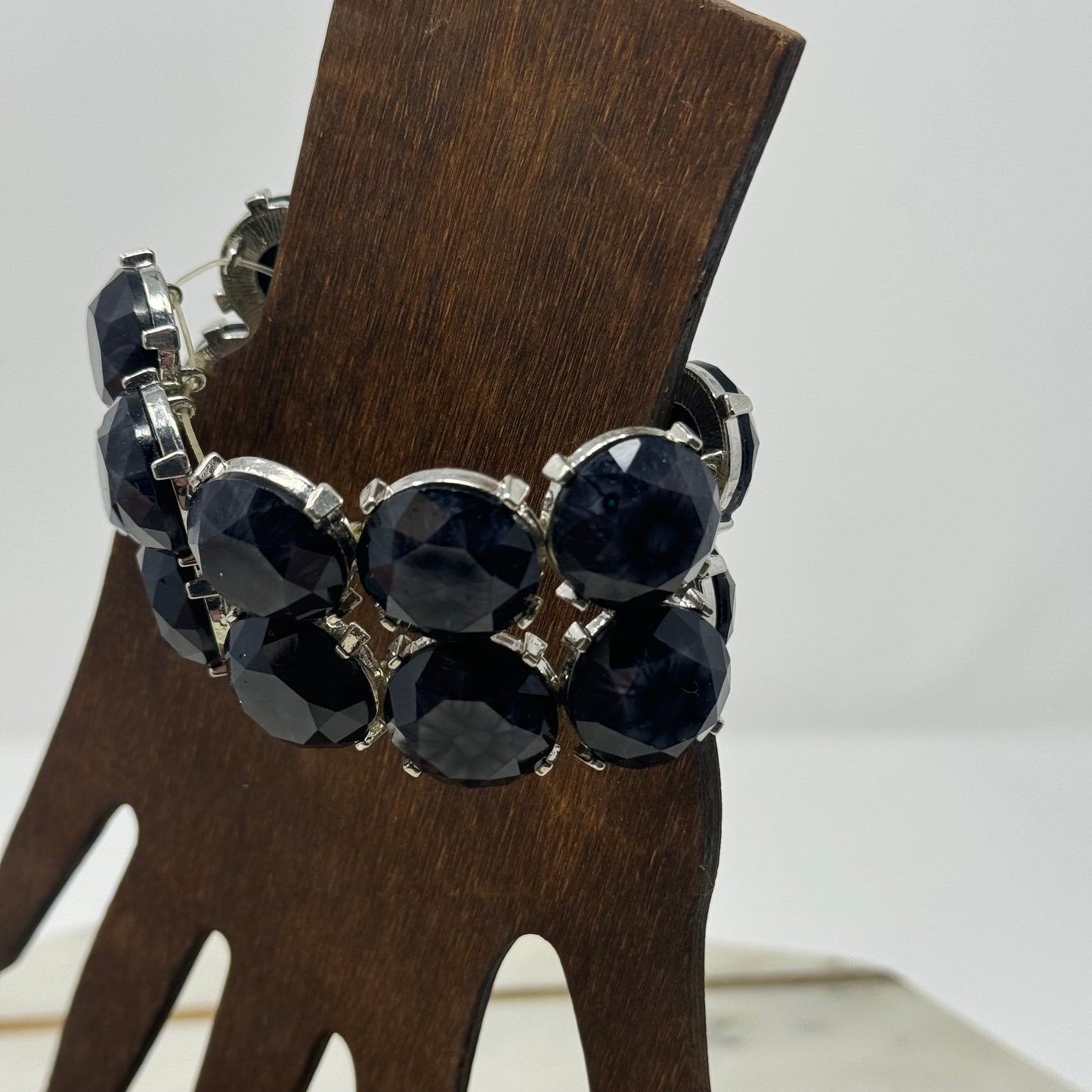 Bracelet Black Statement Rhinestone Stretch Cuff Bangle 8 in Costume Jewelry