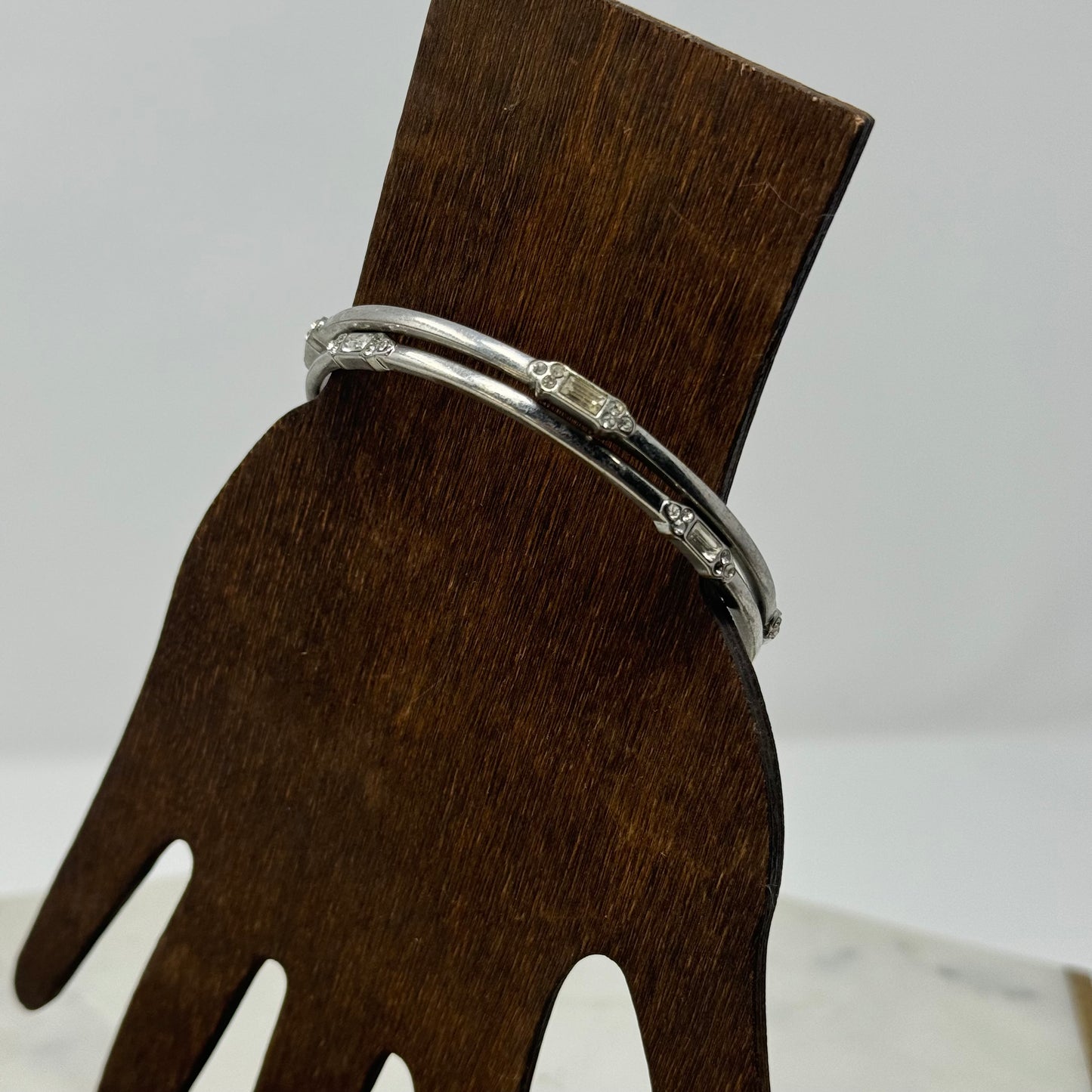 Bracelet Rhinestone Inlay Silver Tone Metal Bangle Bangle Set 7.75 in Fashion Jewelry