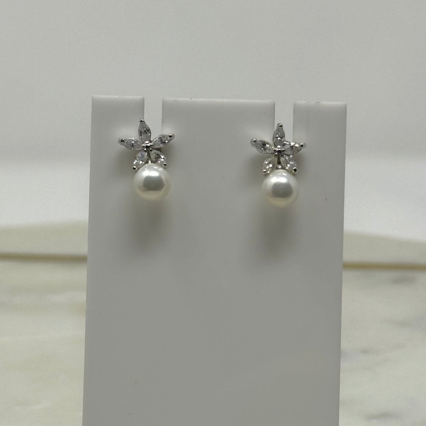 Pearl & Crystal Flower Stud Earrings