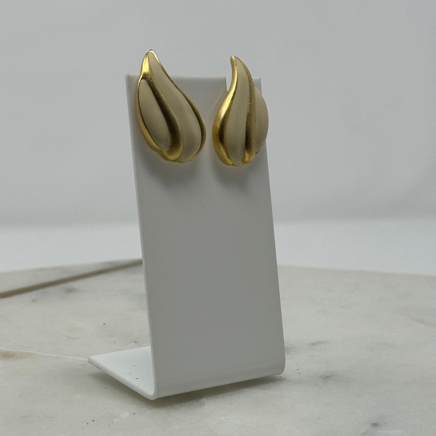 Vintage Gold & Cream Enamel Teardrop Earrings