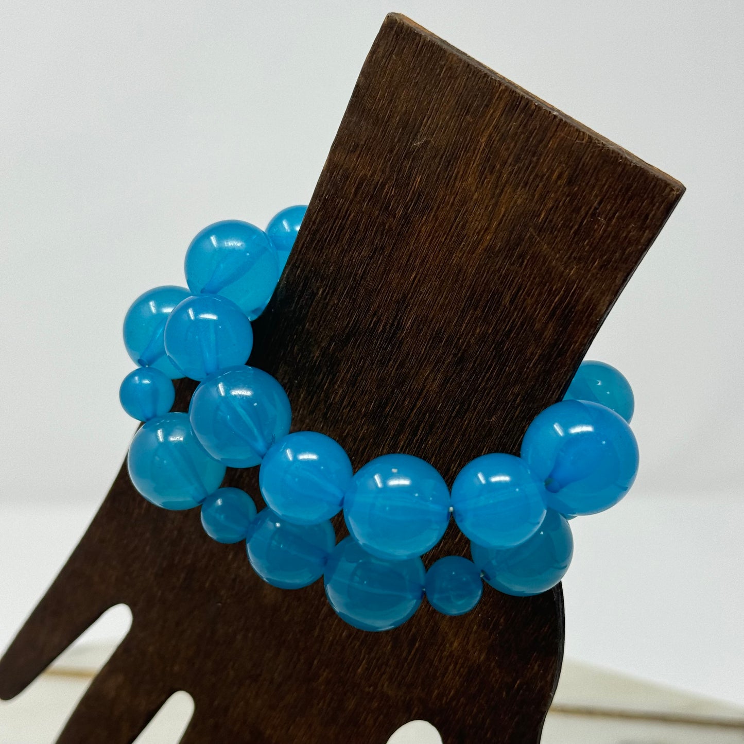 Bracelet Large Bauble Beaded Strands Blue Stretch Bangles 8 in Costume Jewelry
