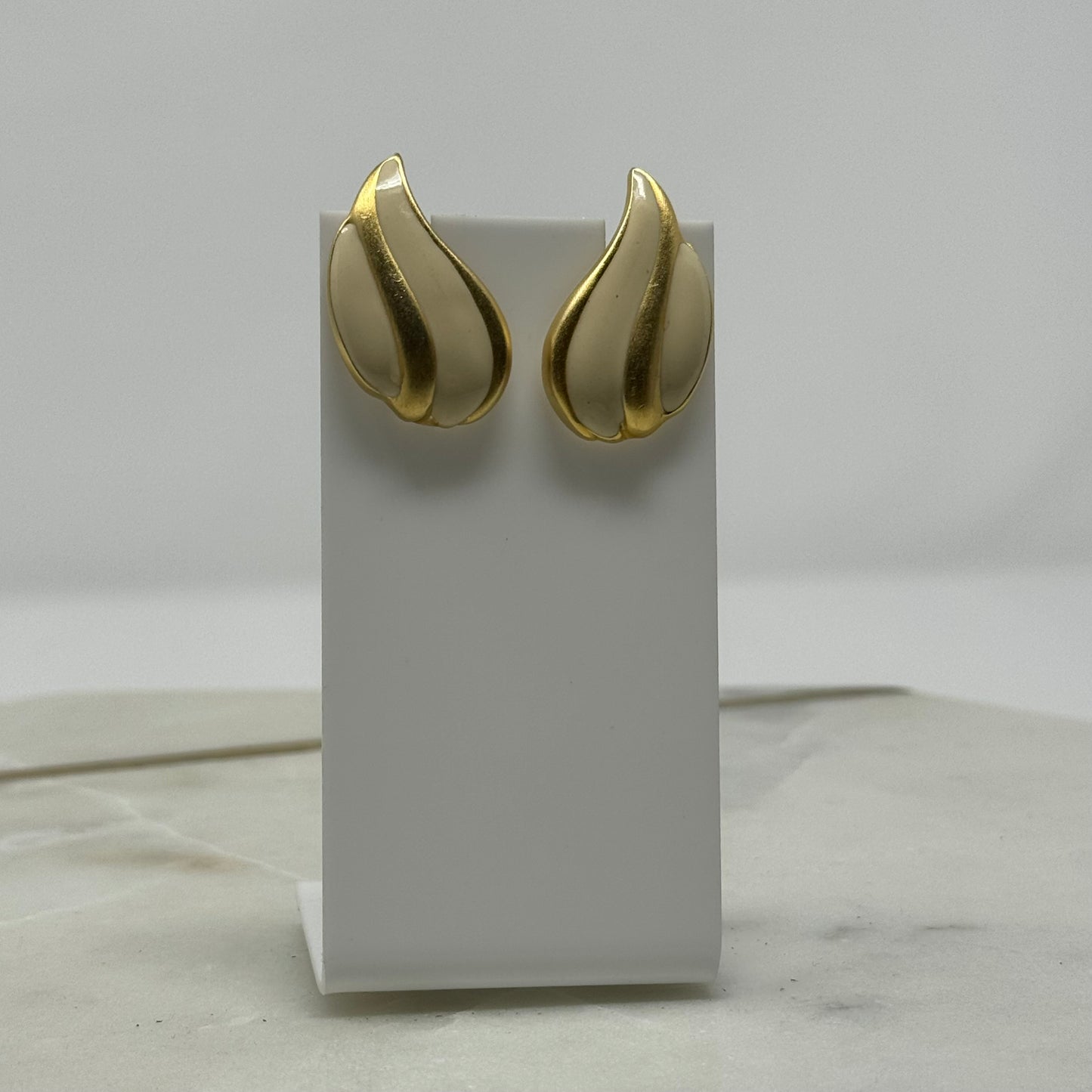 Vintage Gold & Cream Enamel Teardrop Earrings