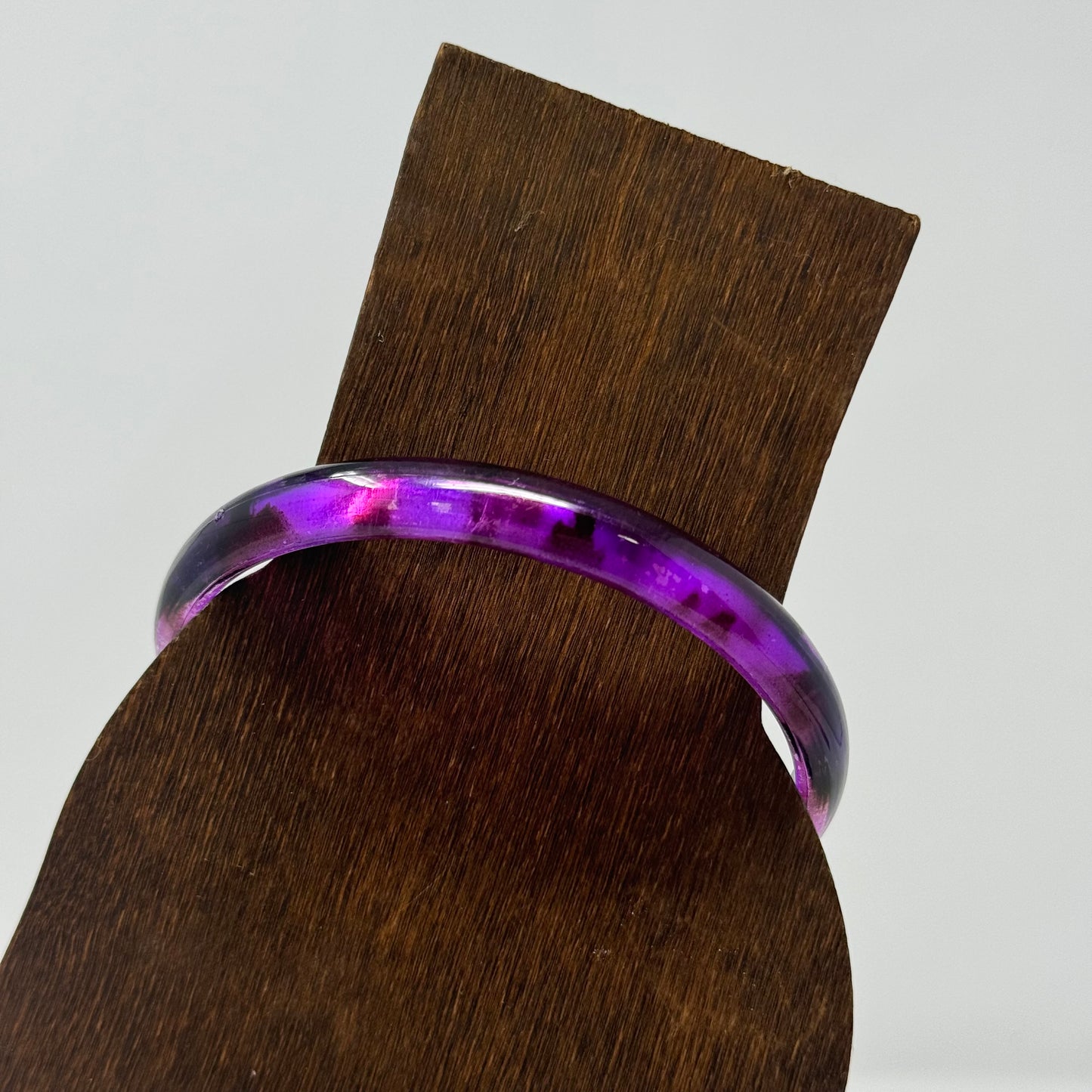 Purple Resin Bangle Bracelet - Trendy Minimalist Fashion Jewelry Accessory