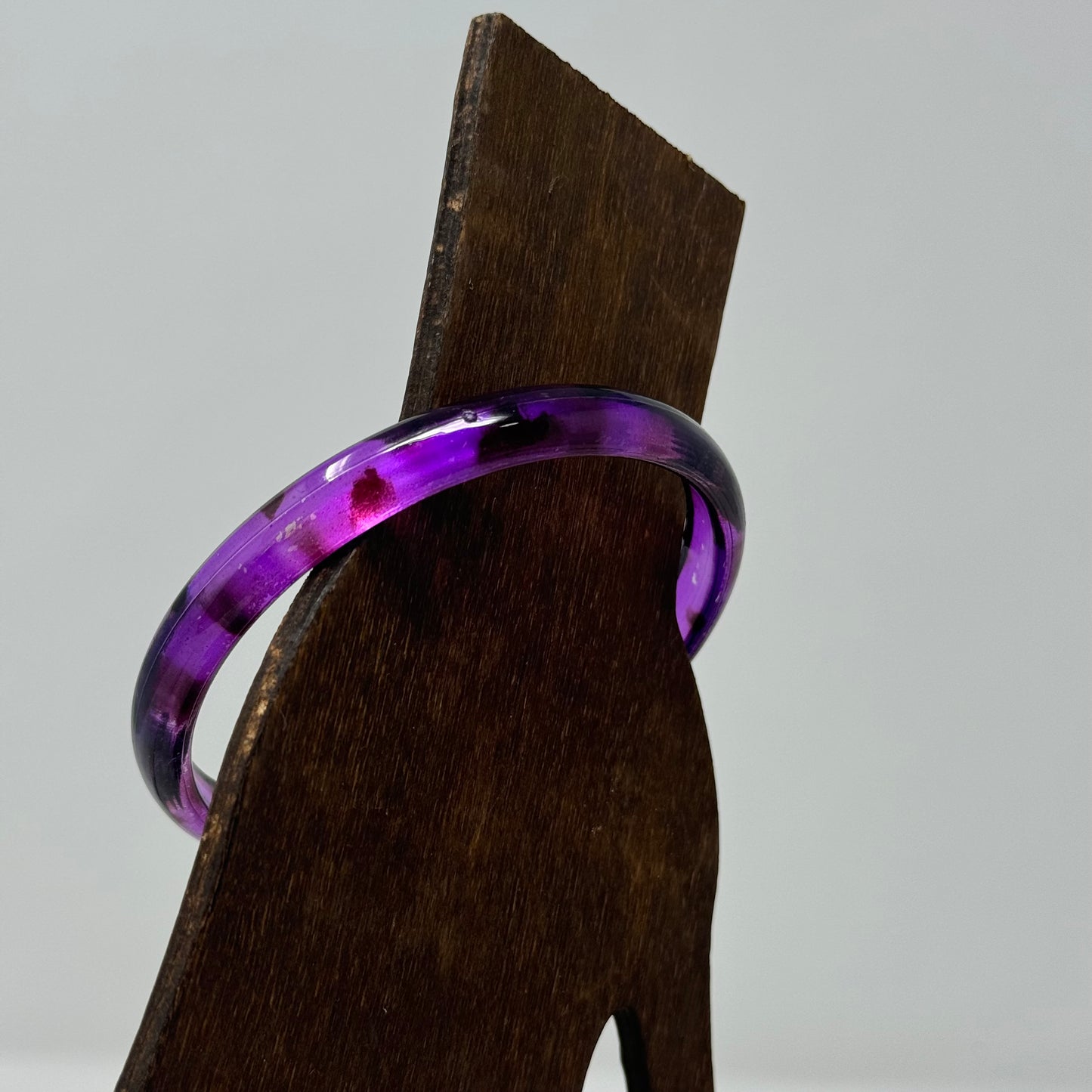 Purple Resin Bangle Bracelet - Trendy Minimalist Fashion Jewelry Accessory