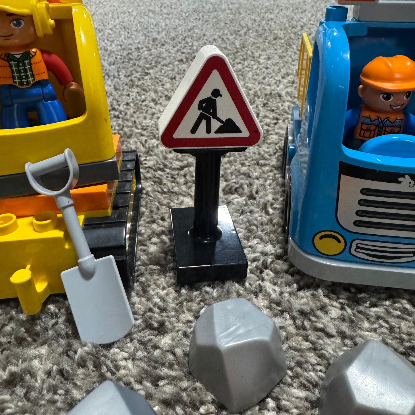 Duplo Lego Construction Vehicles Figures & Accessories