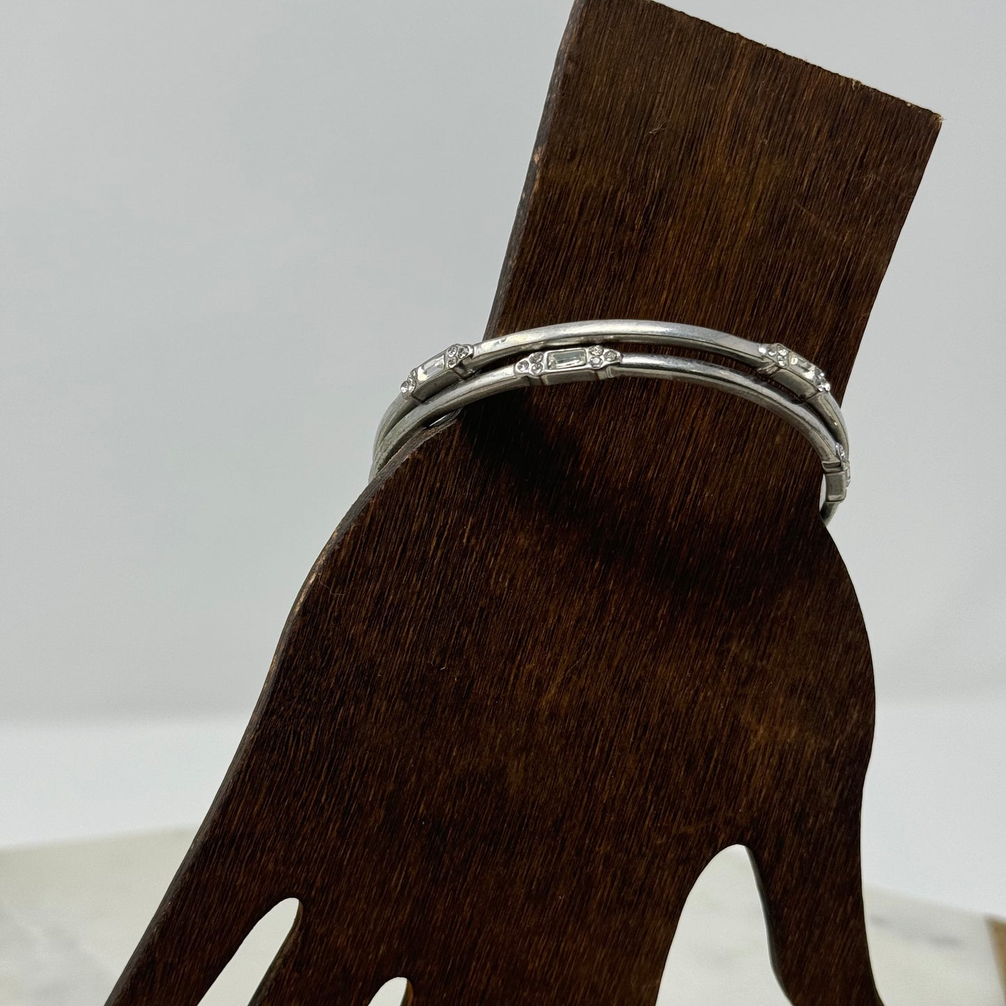 Bracelet Rhinestone Inlay Silver Tone Metal Bangle Bangle Set 7.75 in Fashion Jewelry