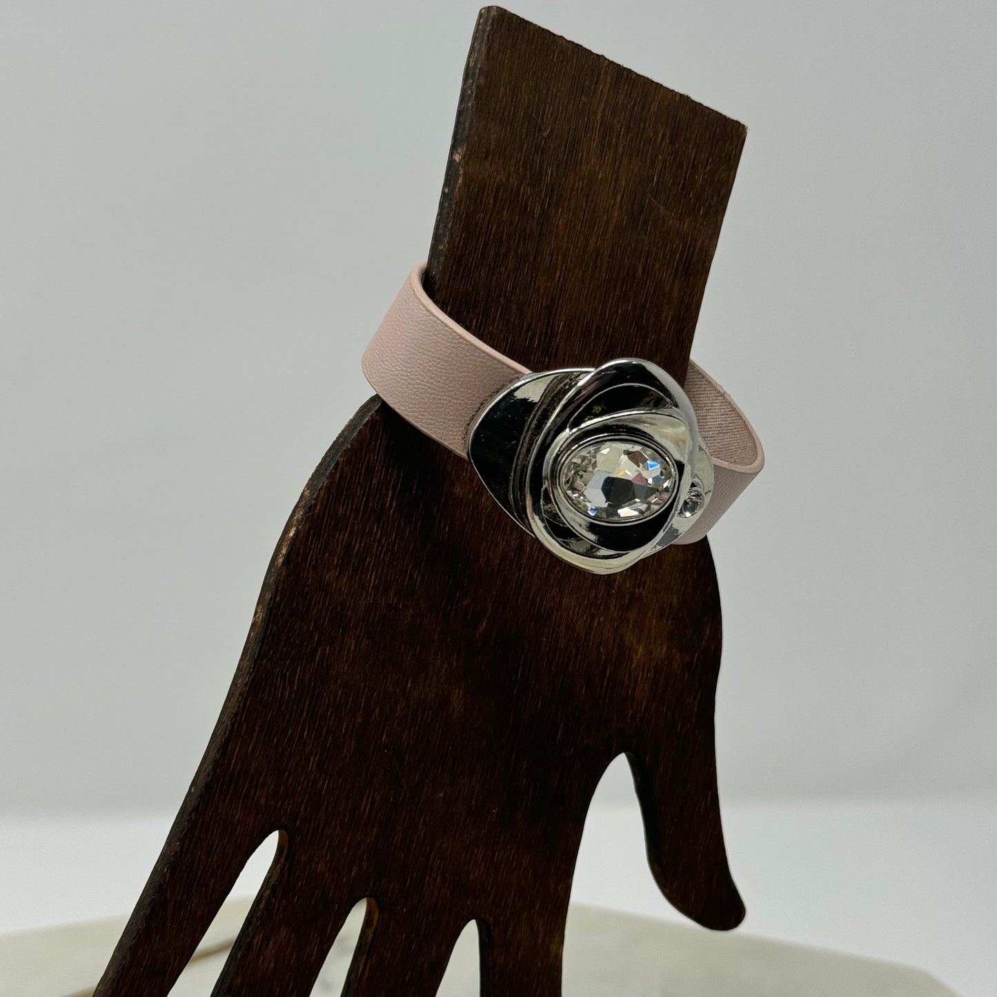 Bracelet Pink Leather Snap Boho Faux Gem Snap Cuff 7 in Costume Jewelry