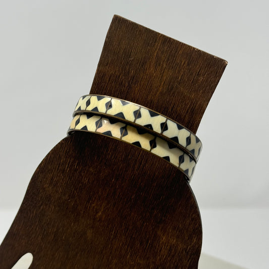 Bracelet Boho Southwest White Brass Tone Pattern Metal Inlay Bangle Set 7.75 in