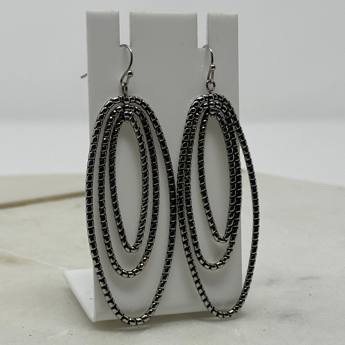 VariationRounded Multi-Layer Dangle Hook Earrings
