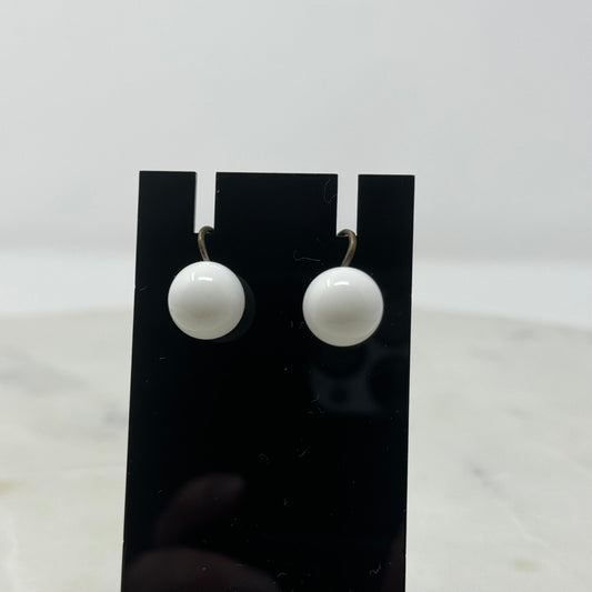 Vintage White Round Screw Back Clip-On Earrings
