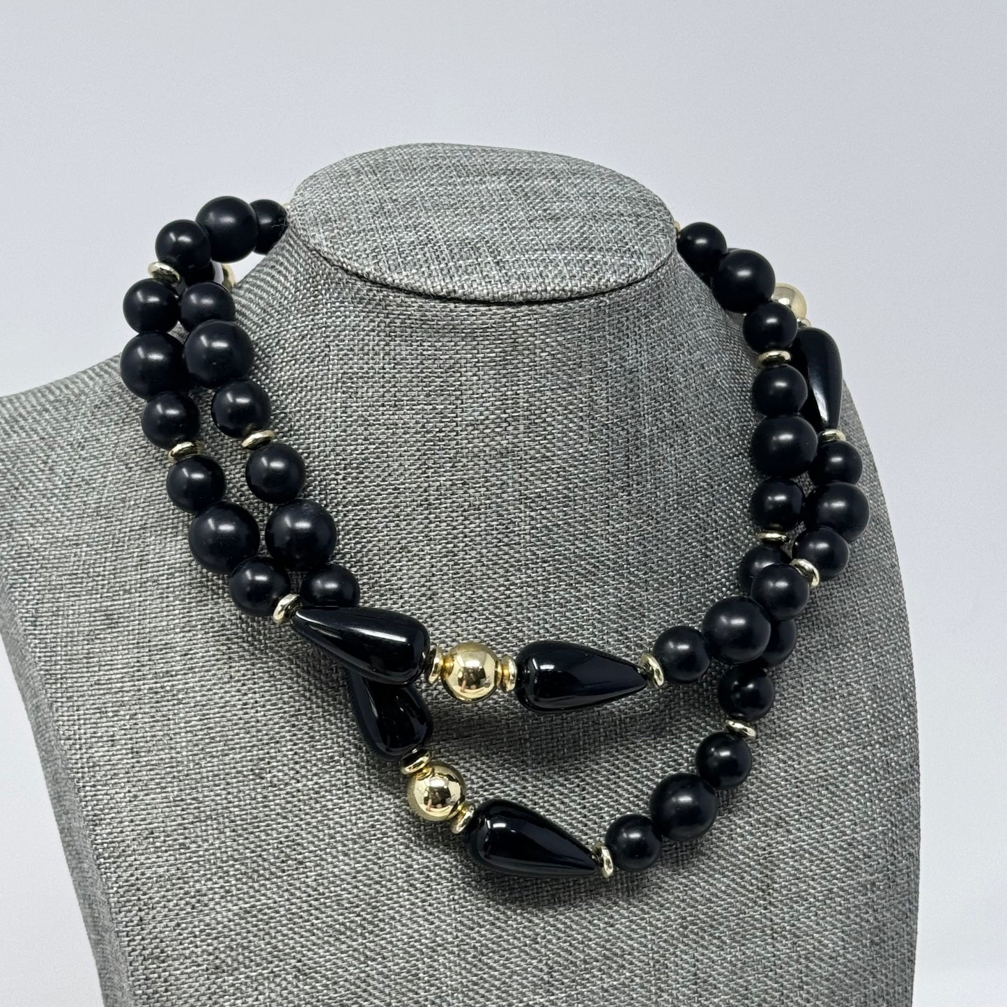 Necklace Retro Statement Black Beaded Strand 28 in Fashion Jewelry