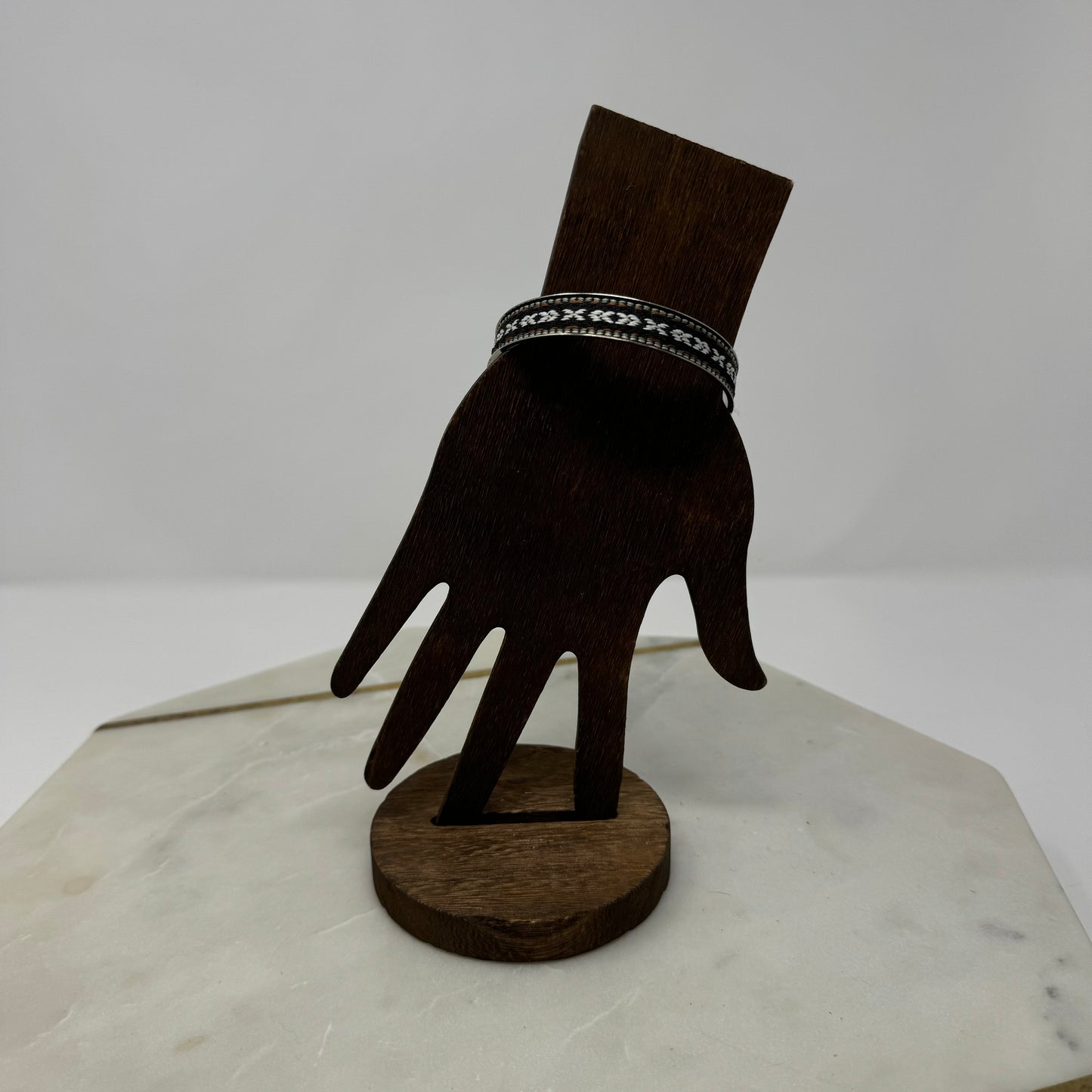 Bracelet Boho Southwest Woven Inlay Metal Bangle 9 in Costume Jewelry