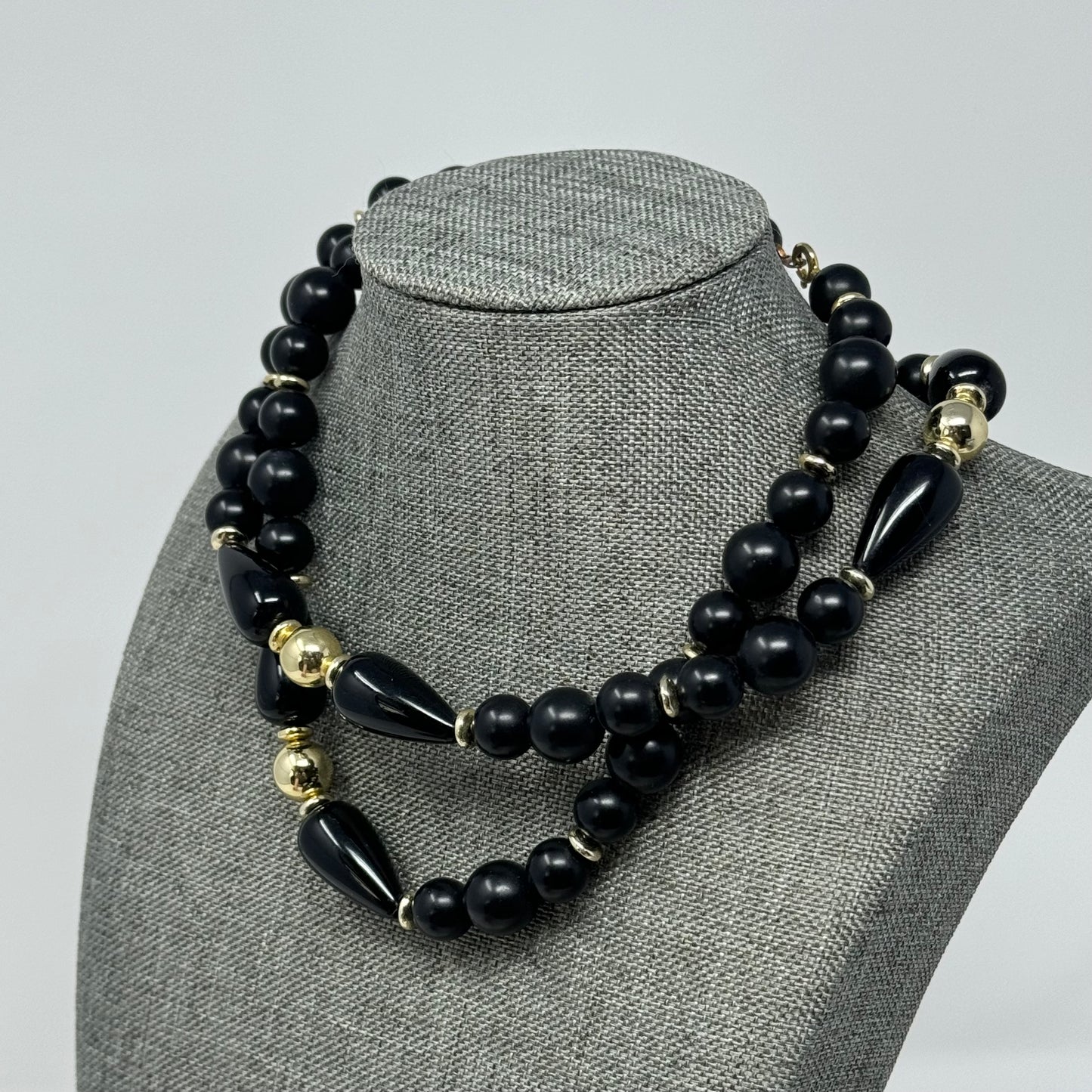 Necklace Retro Statement Black Beaded Strand 28 in Fashion Jewelry