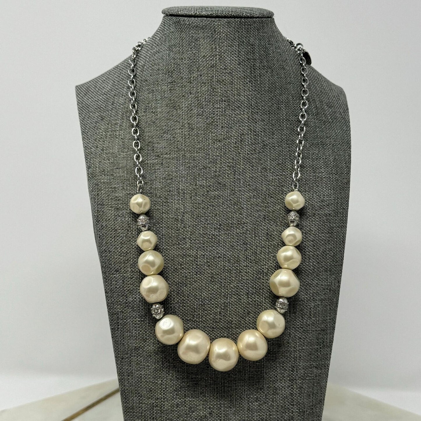 Lia Sophia Necklace Silver Chain Graduated Off White Pearl Rhinestone Accent 18”