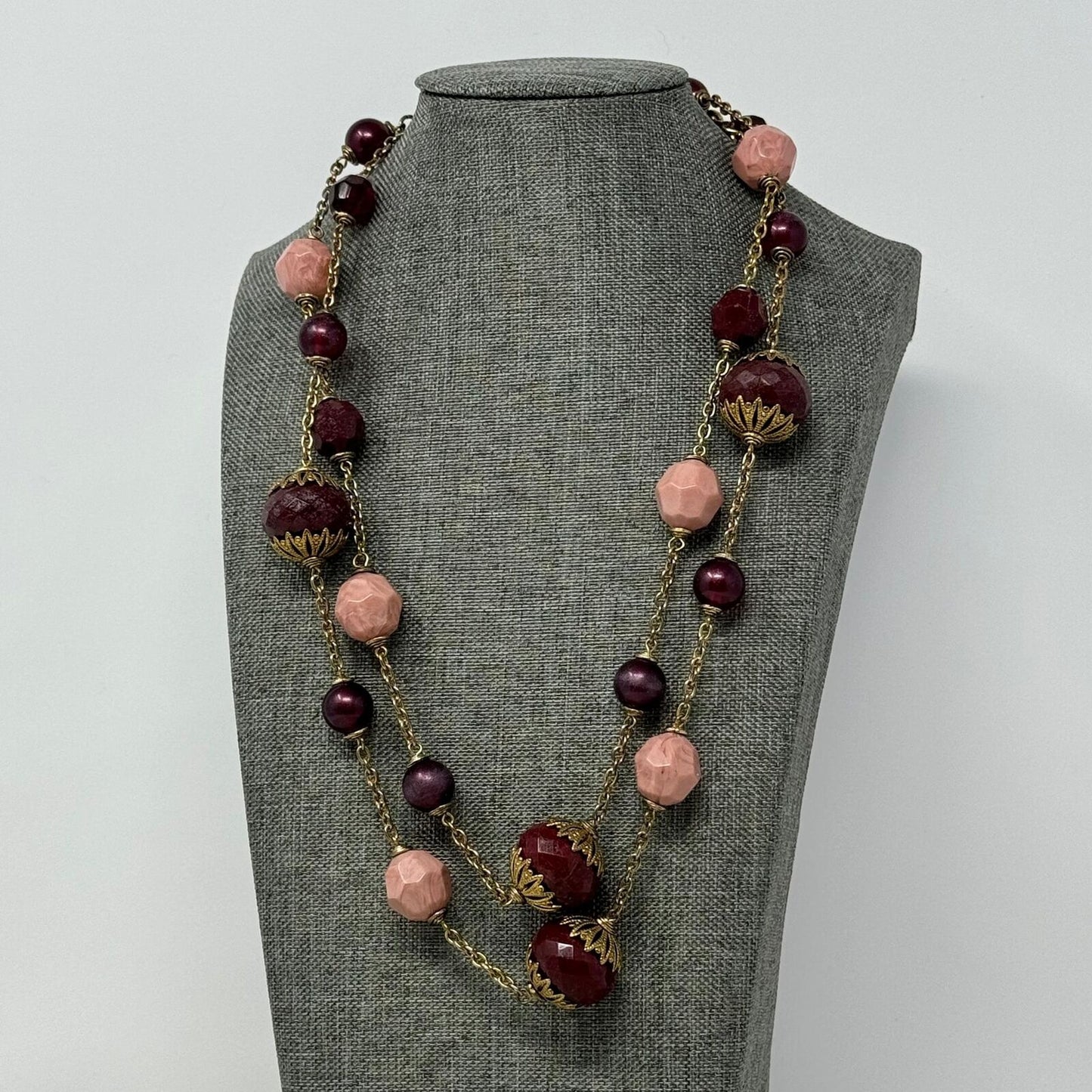 Red Beaded Gold Station Necklace Faceted & Pearl Beads Pink Accent Elegant Chic 22”