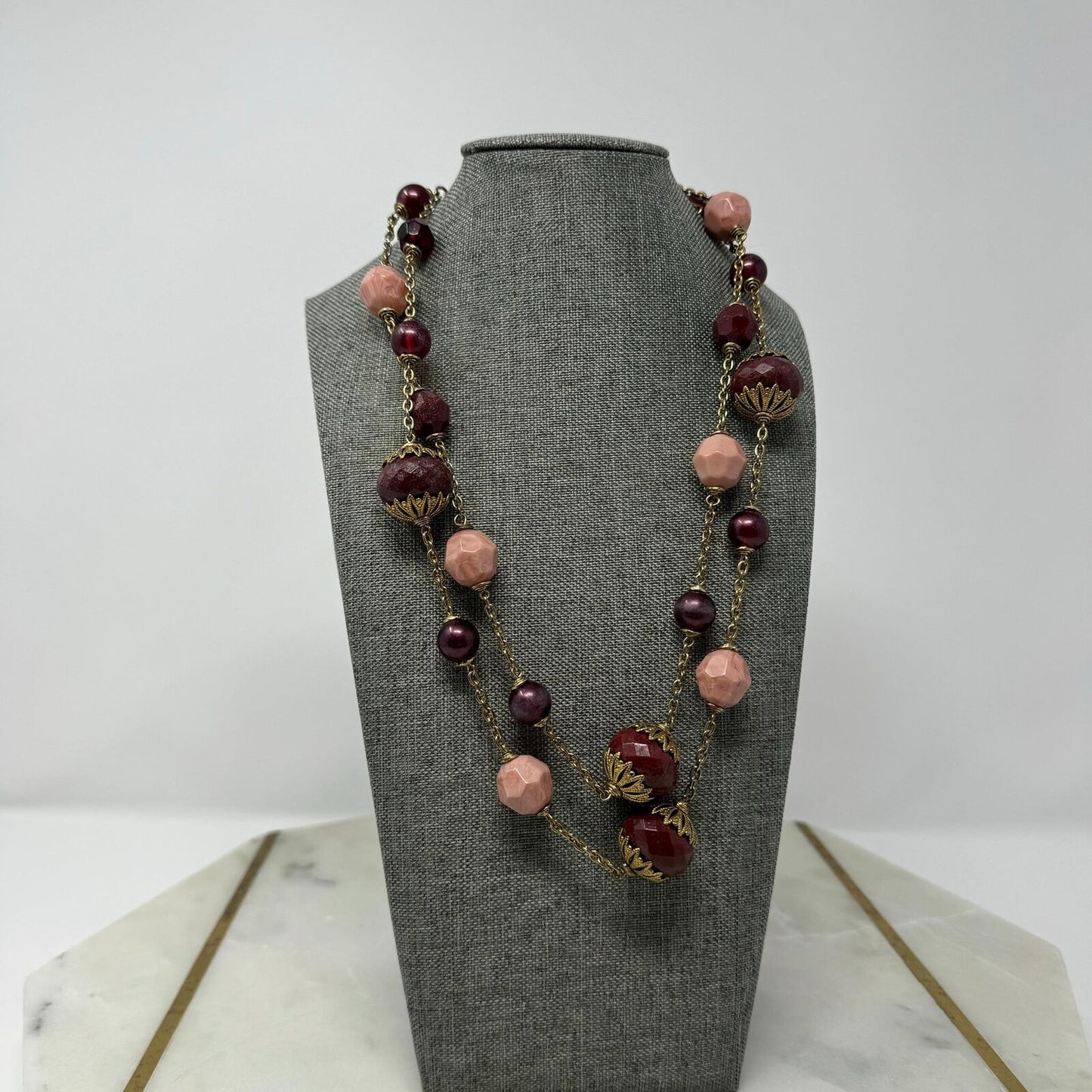 Red Beaded Gold Station Necklace Faceted & Pearl Beads Pink Accent Elegant Chic 22”