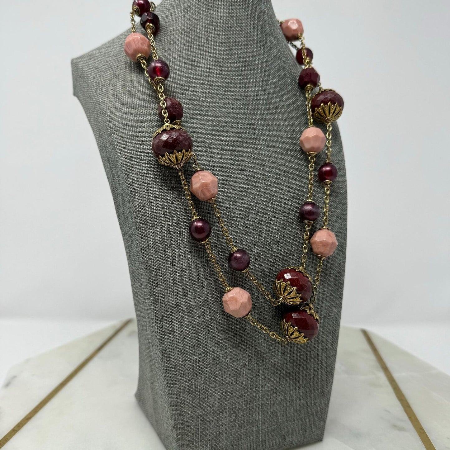 Red Beaded Gold Station Necklace Faceted & Pearl Beads Pink Accent Elegant Chic 22”