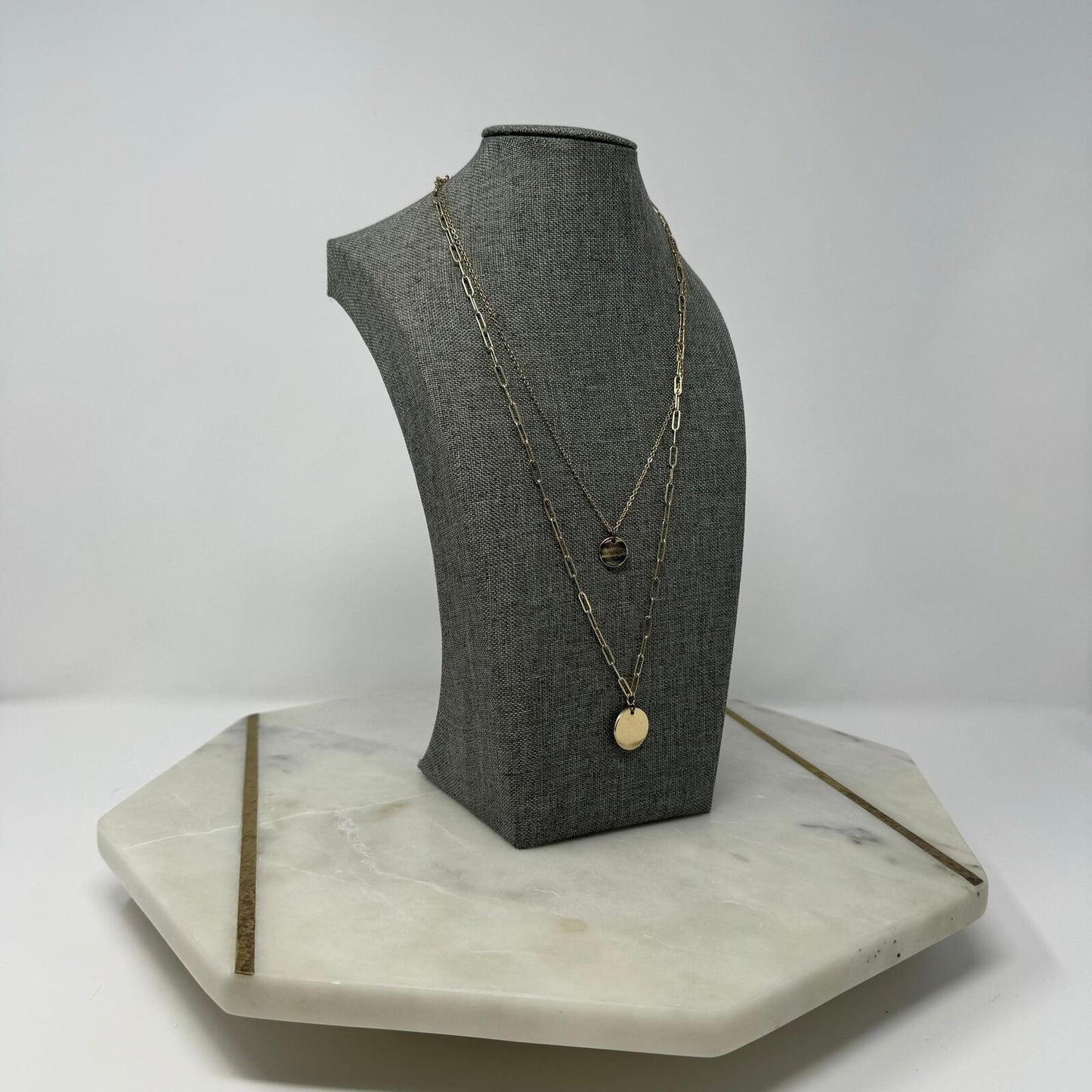 Gold Chain Layered Necklace Minimal Simple Shiny Elegant Sleek Round Pendant