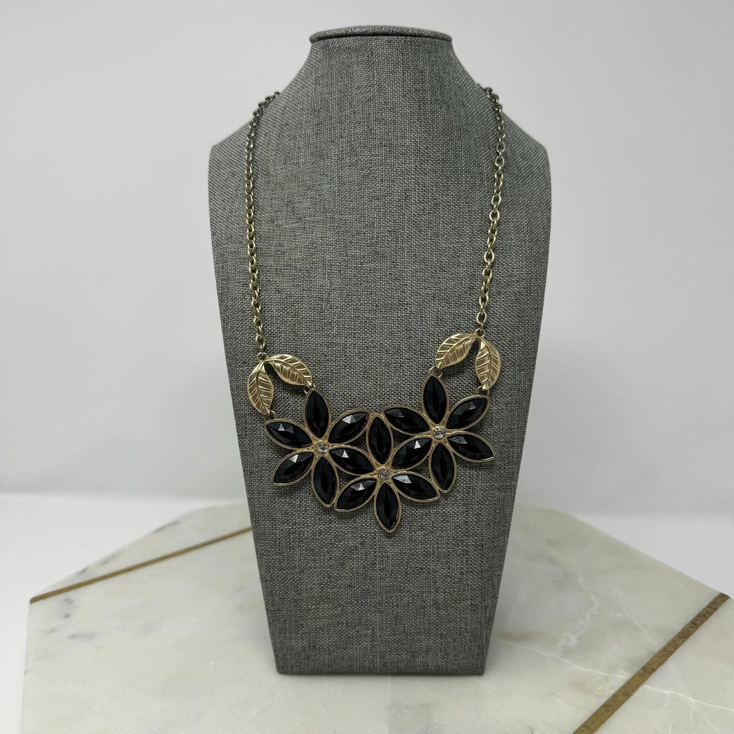 Black Floral Statement Necklace Gold Chain Leaf Faceted Accent Petal Elegant 16”