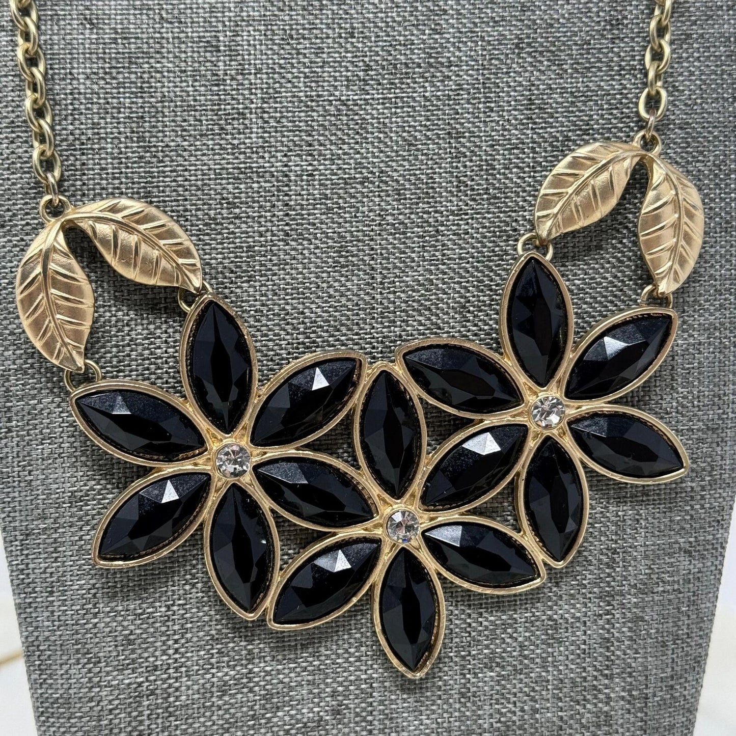 Black Floral Statement Necklace Gold Chain Leaf Faceted Accent Petal Elegant 16”