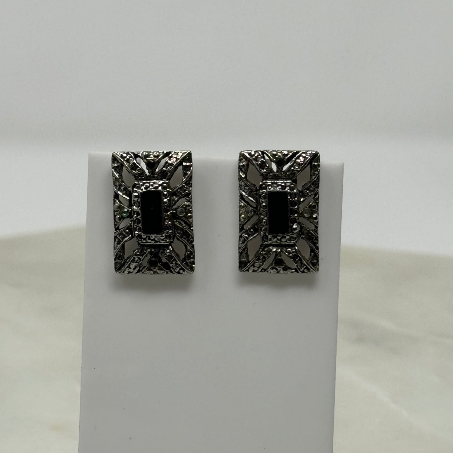 Vintage Sparkle Black Stud Earrings