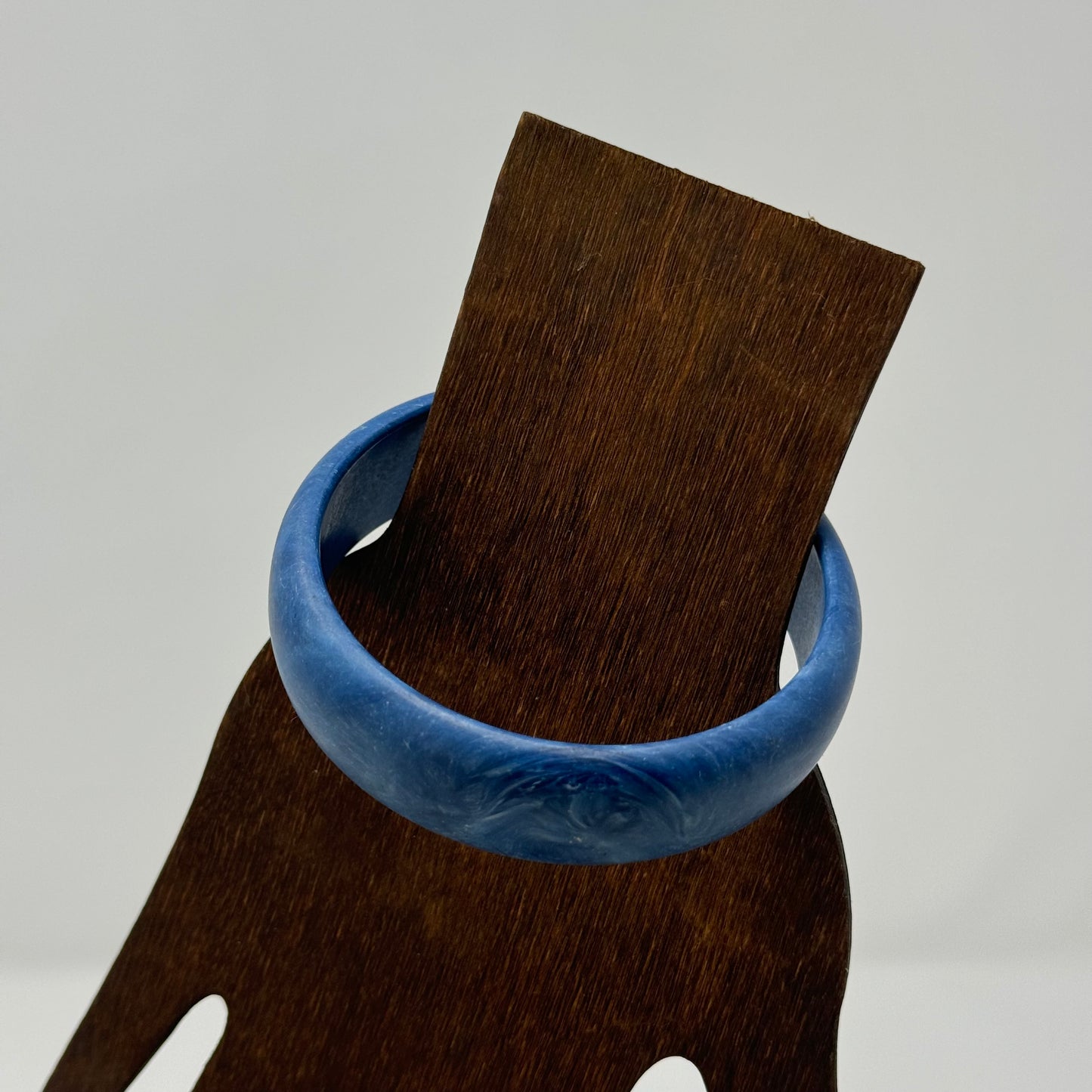 Retro Blue Marbled Bangle Bracelet - 1970s Style, Chunky Minimalist Statement Jewelry