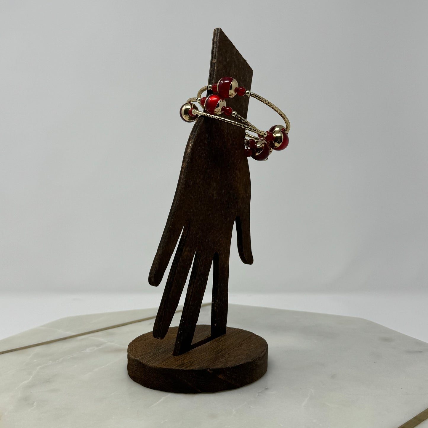 Expanding Gold wiring & Read Bead Bangle Bracelet