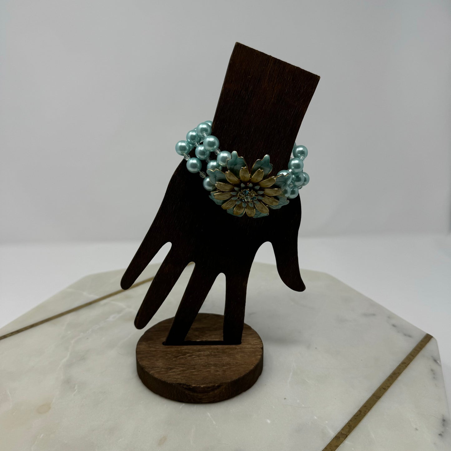 Bracelet Blue Faux Pearl Flower Accent Beaded Multi-Layer 8 in Costume Jewelry