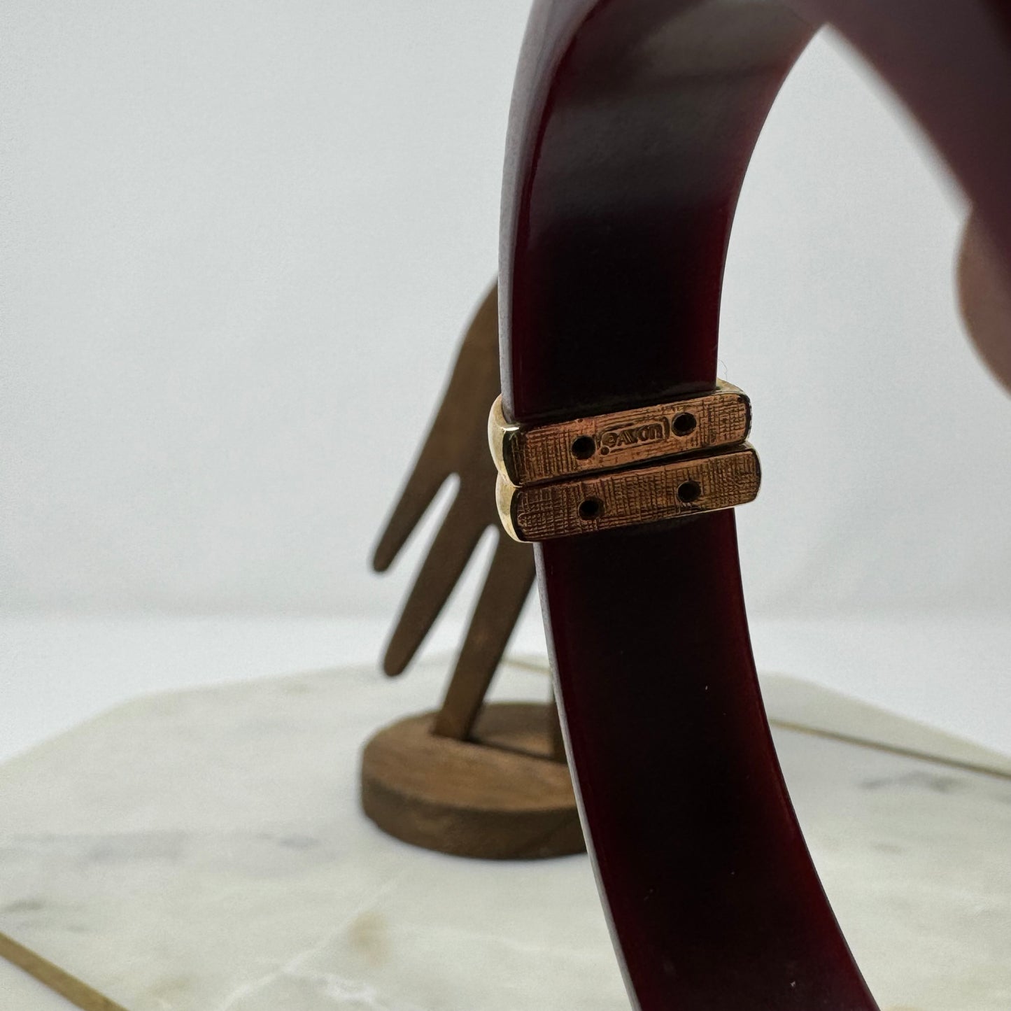 Avon Dark Red Gold Tone Clamp Hinge Bangle Bracelet