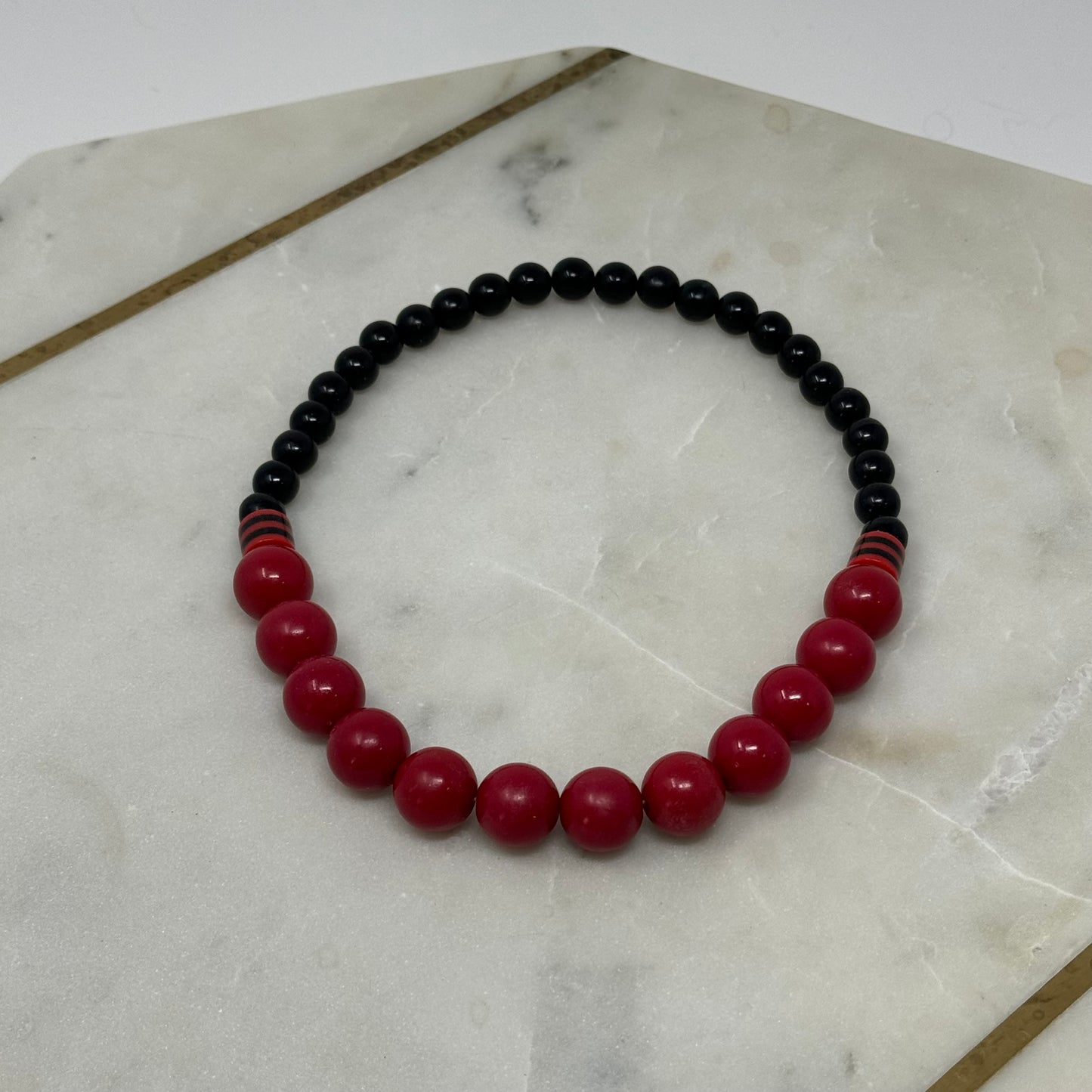 Retro Necklace Statement Bib Beaded Strand Red Black 17 in Costume Jewelry
