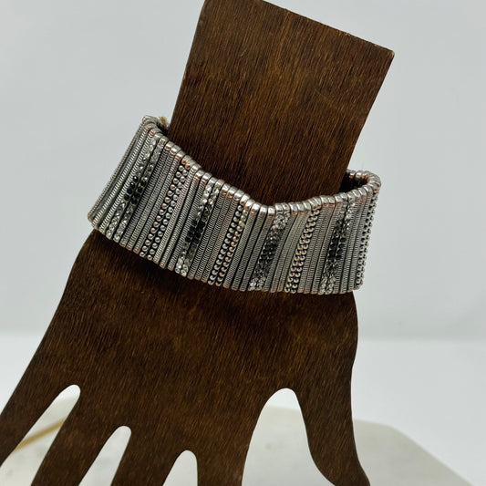 Bracelet Boho Southwest Metal Work Rhinestone Stretch Cuff 7.5 in Costume Jewelry